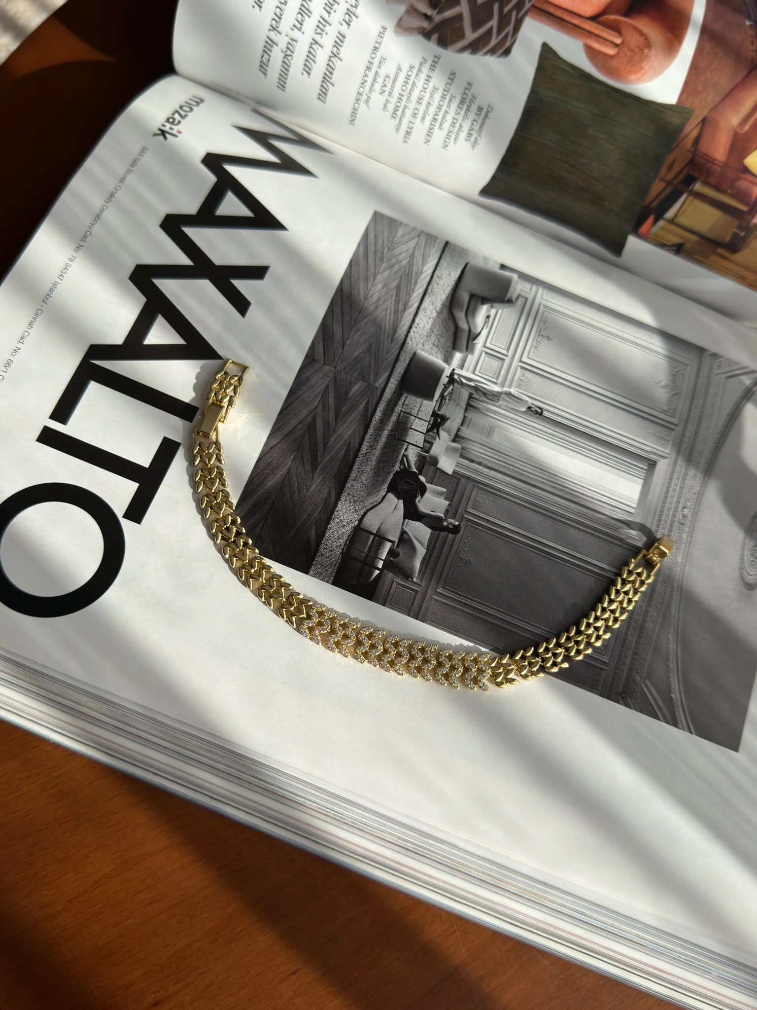 Vip 14K Taşlı Yaprak Detay Hasır Künye