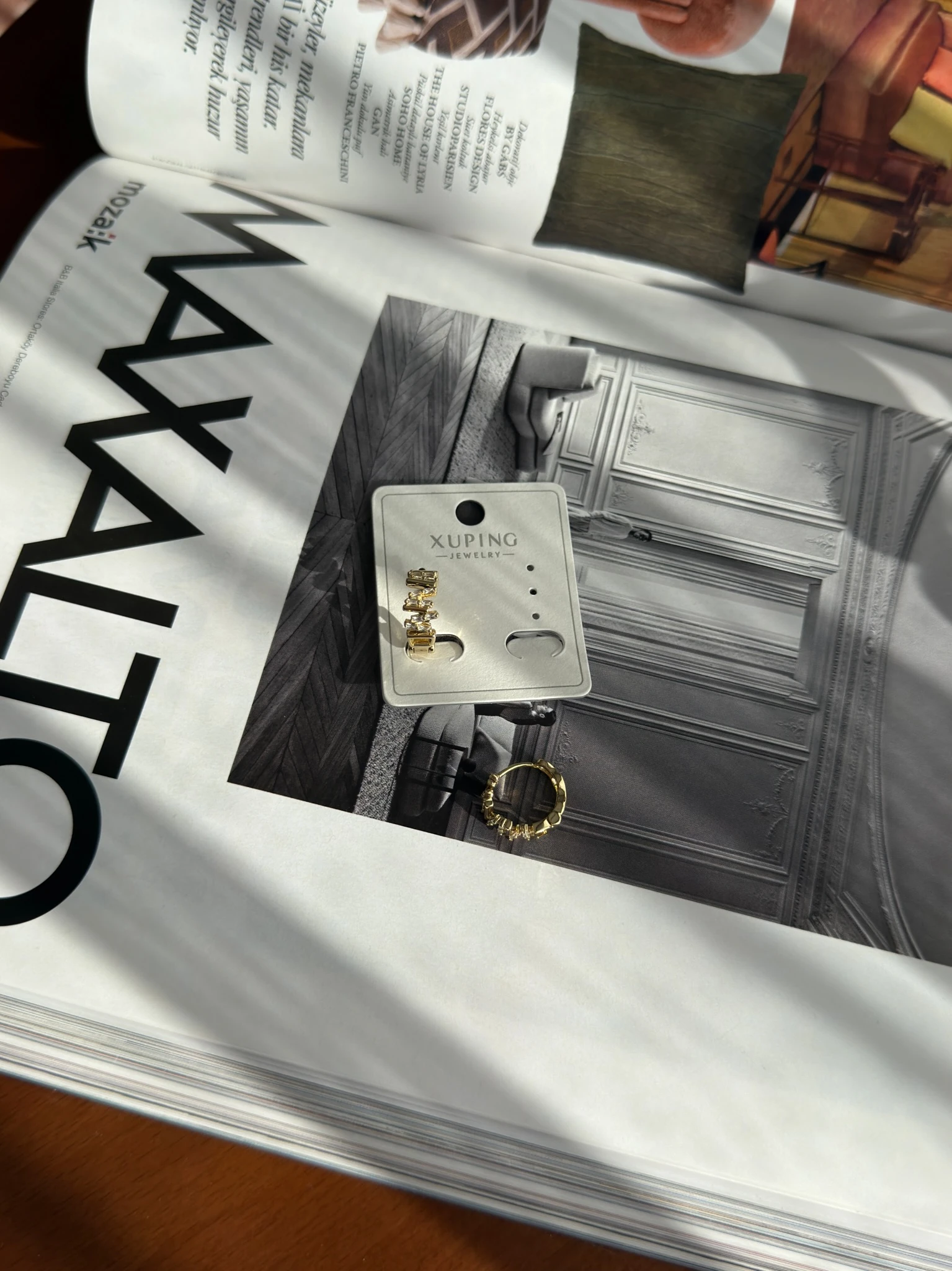 Vip 14K Çizgi Taşlı Baget Küpe