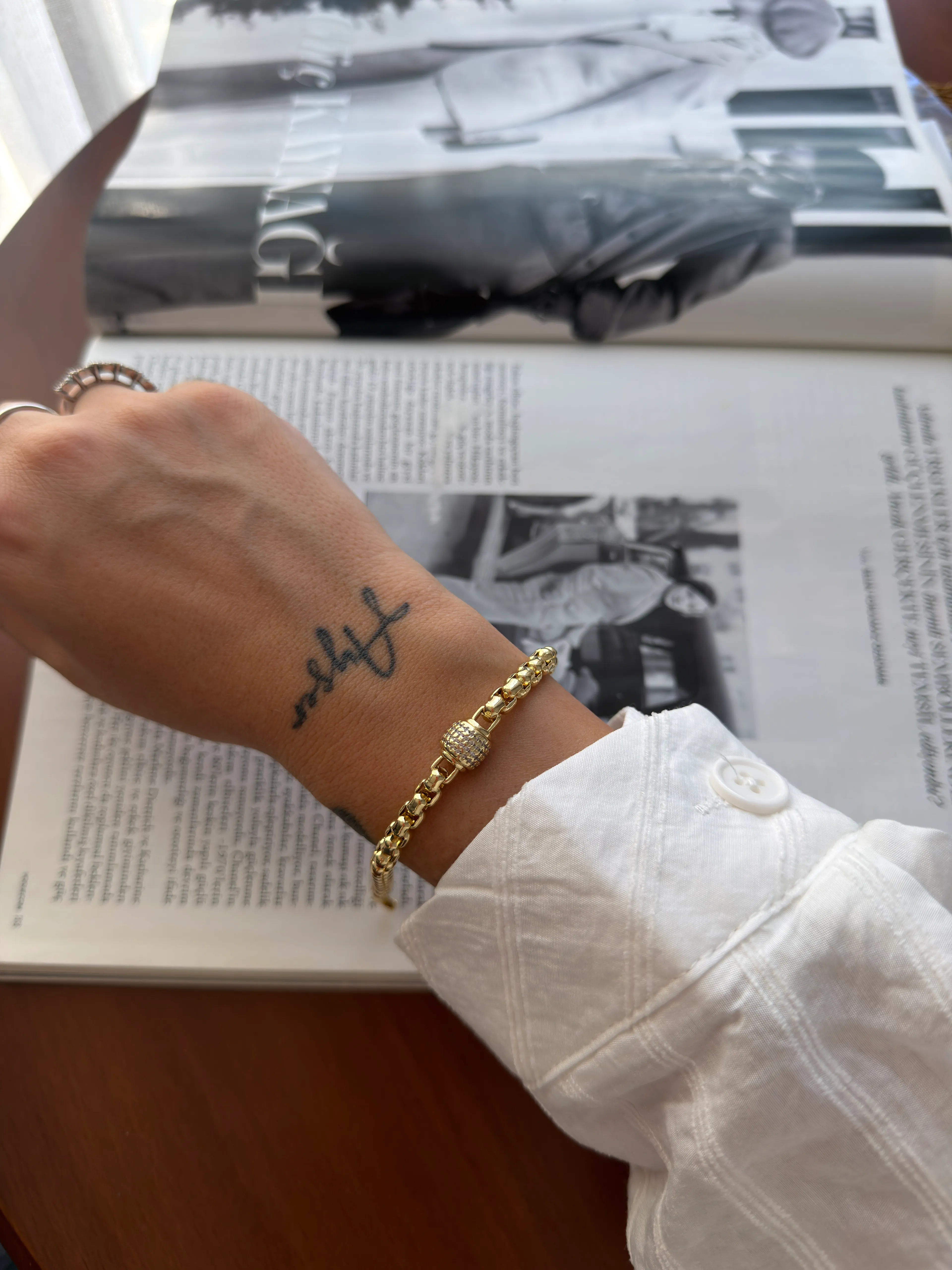 Vip İthal 14 K Ortası Taşlı İnce Kuyumcu Model Künye