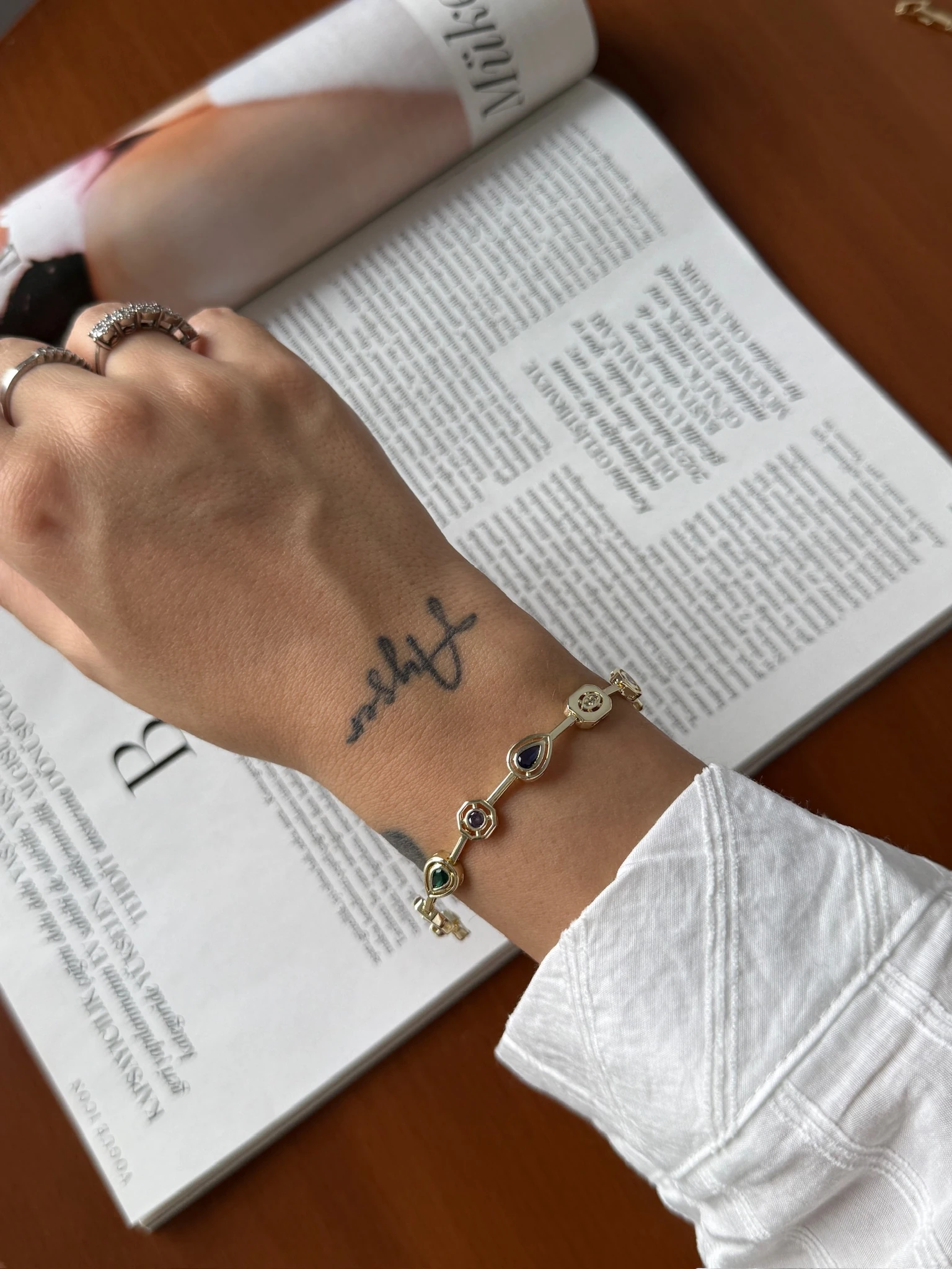 Vip 14 K Viral Renkli Damla Taşlı  Element Künye