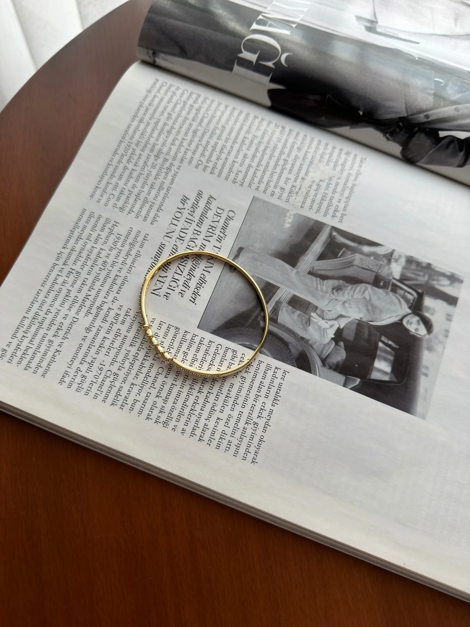 Vip 14K Çizgi Detaylı Zirkon Kelepçe