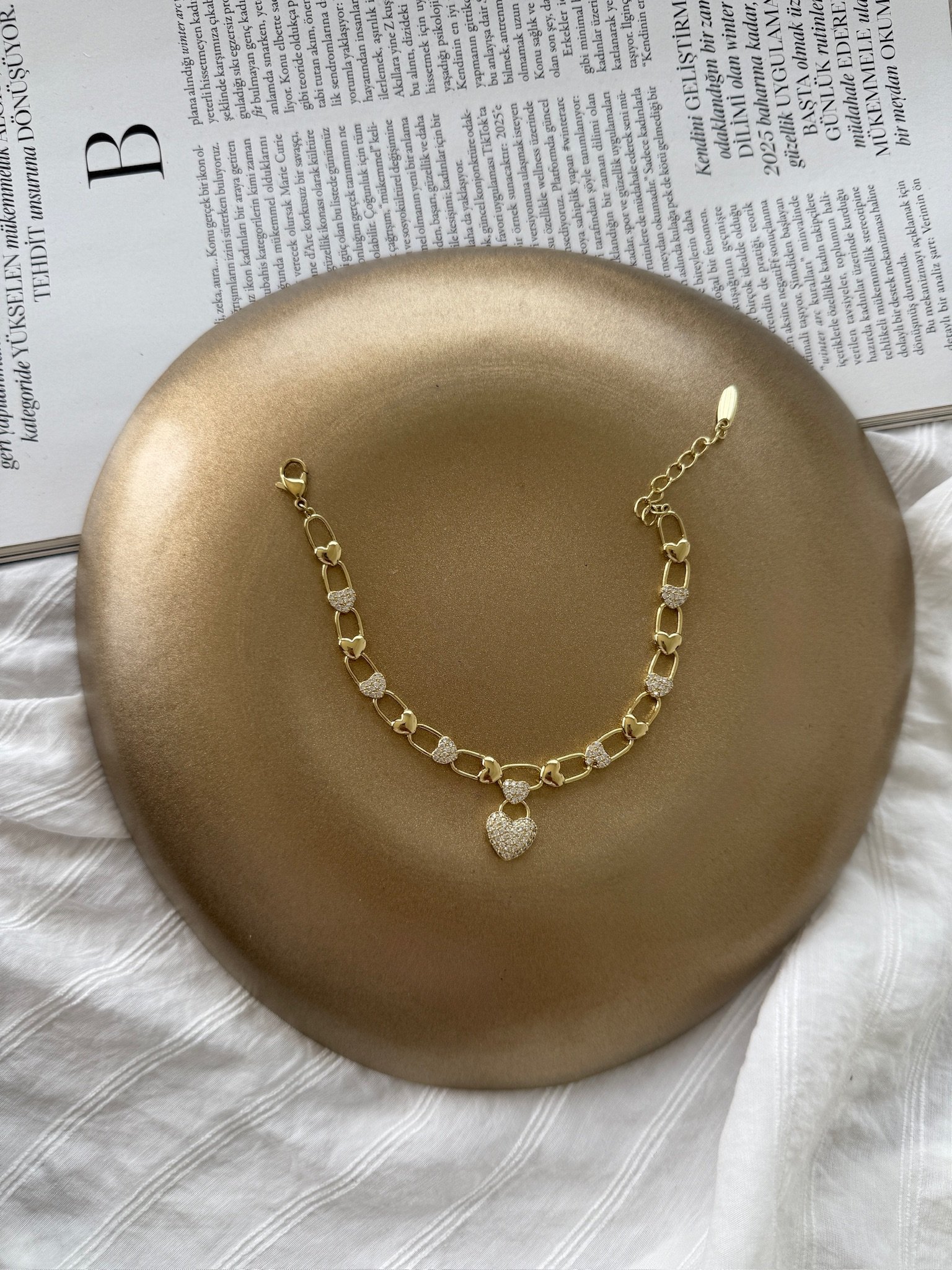 Vip 14K Kalpli Sallantılı Zirkon Künye