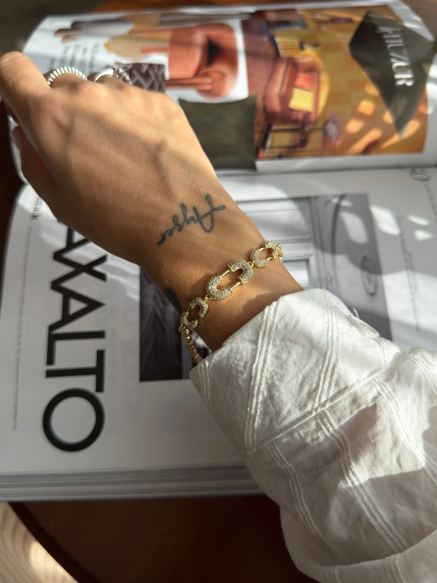 Vip 14K Çengel Künye