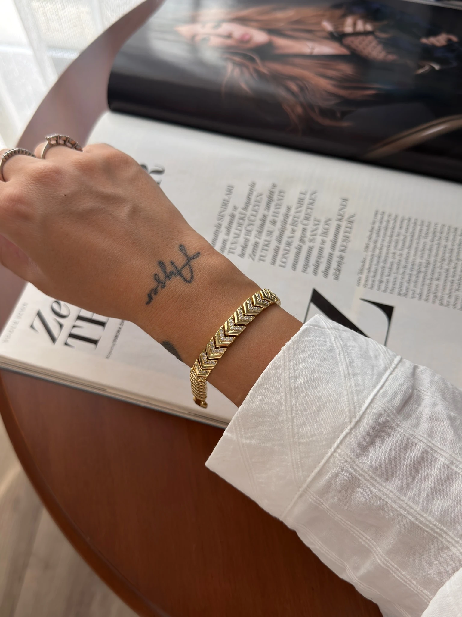 Vip 14K Taşlı V Hasır Künye