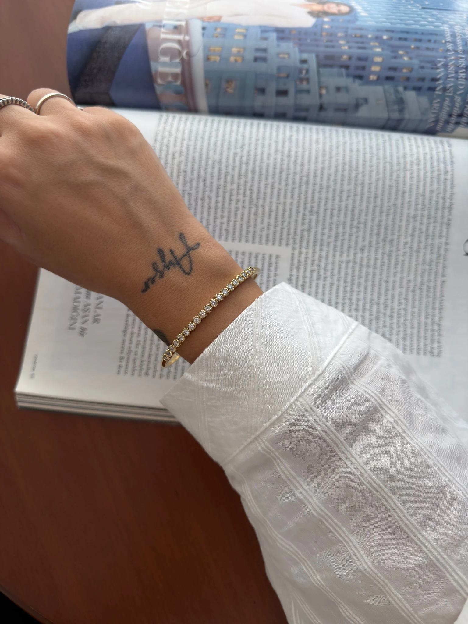 Vip 14K Yuvarlak Suyolu Kelepçe