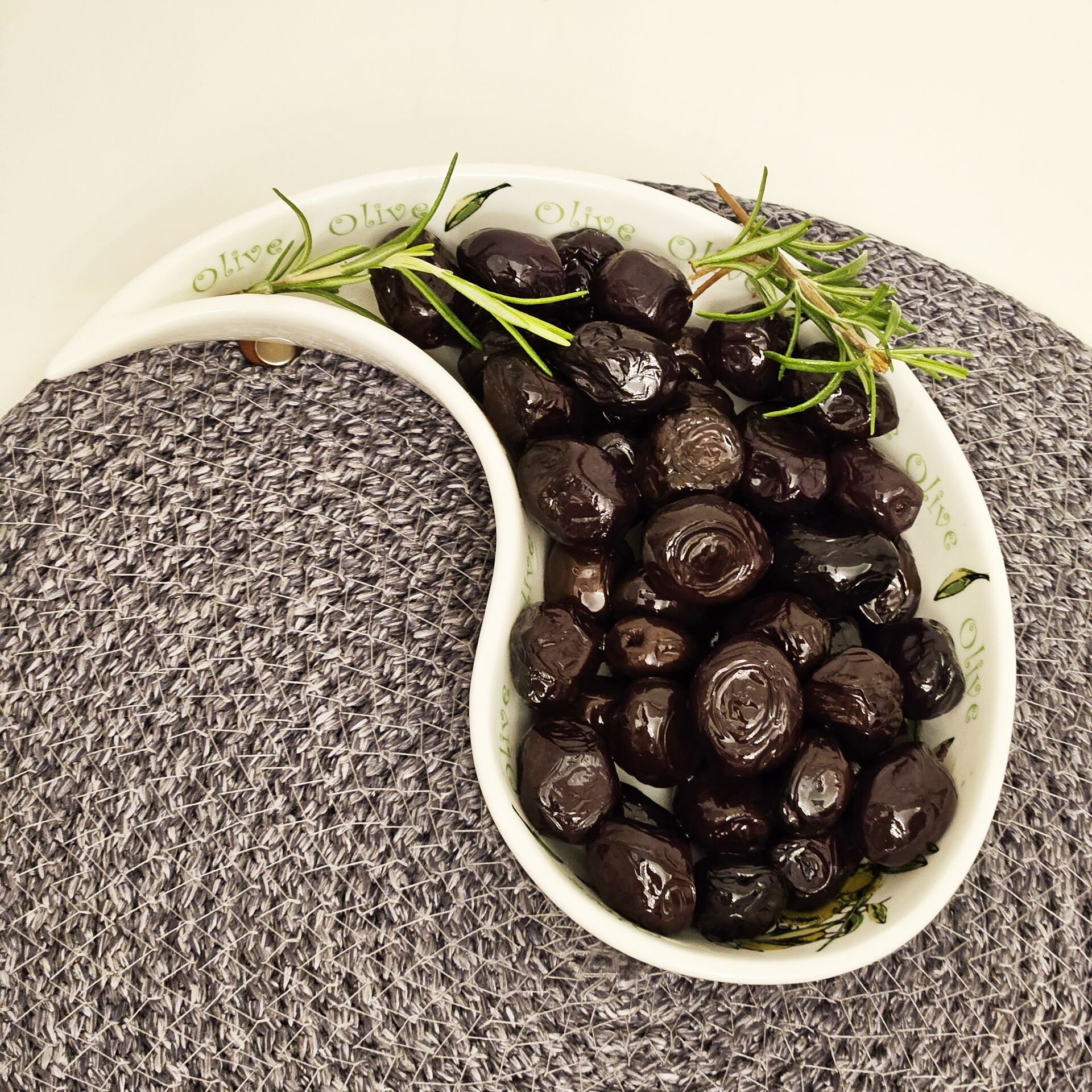 Lüks Yağlı Siyah Zeytin - 2 Kg
