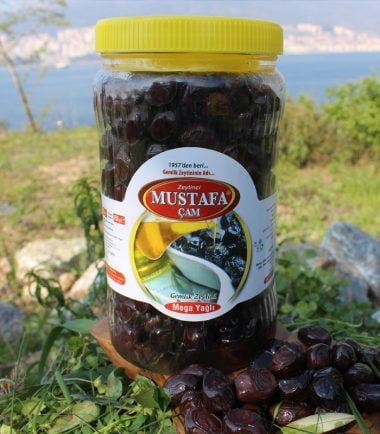 Mega Yağlı Siyah Zeytin - 1 Kg