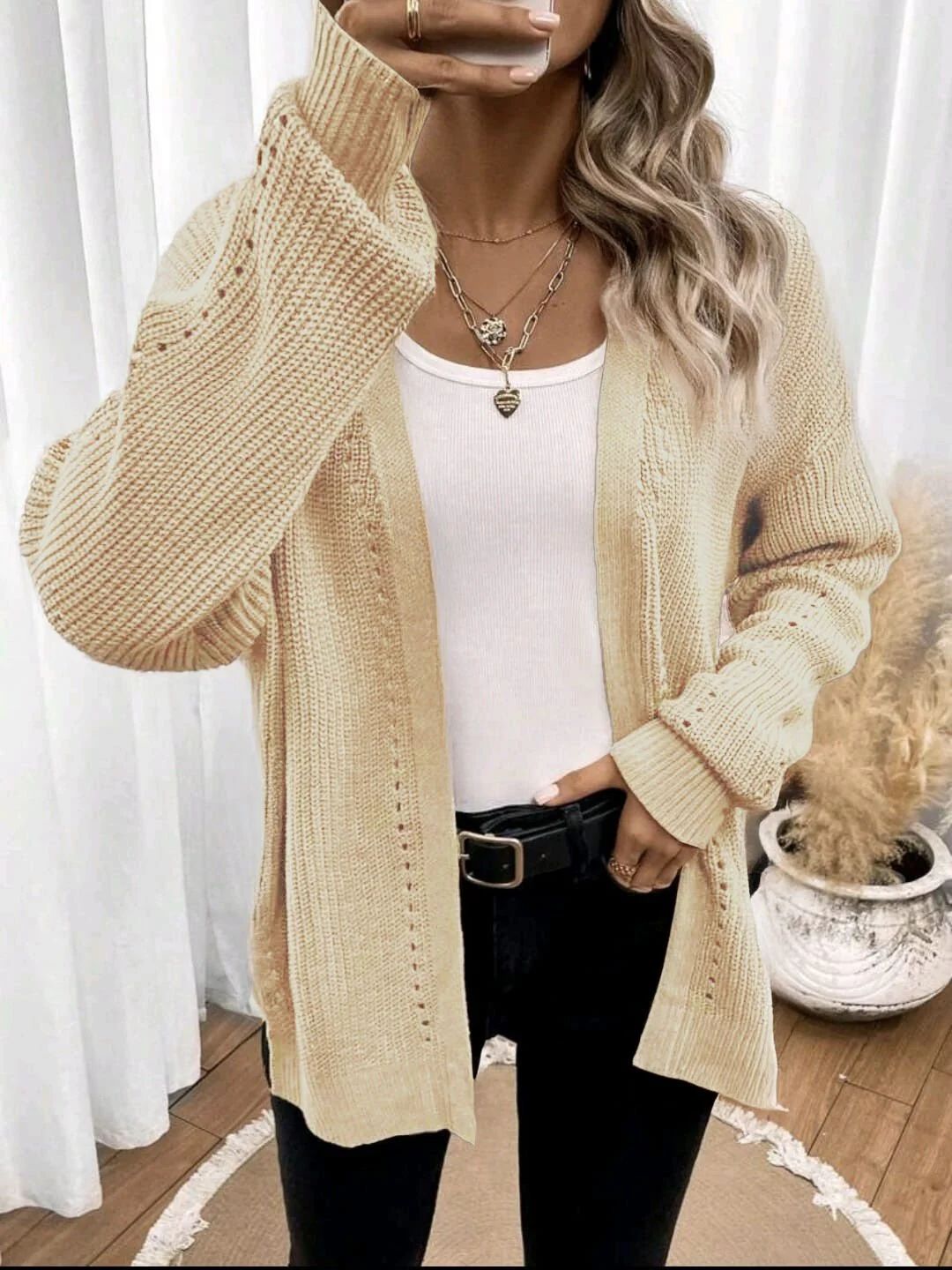 YANDAN YIRTMAÇ DETAYLI ÖRGÜ SALAŞ KREM HIRKA 