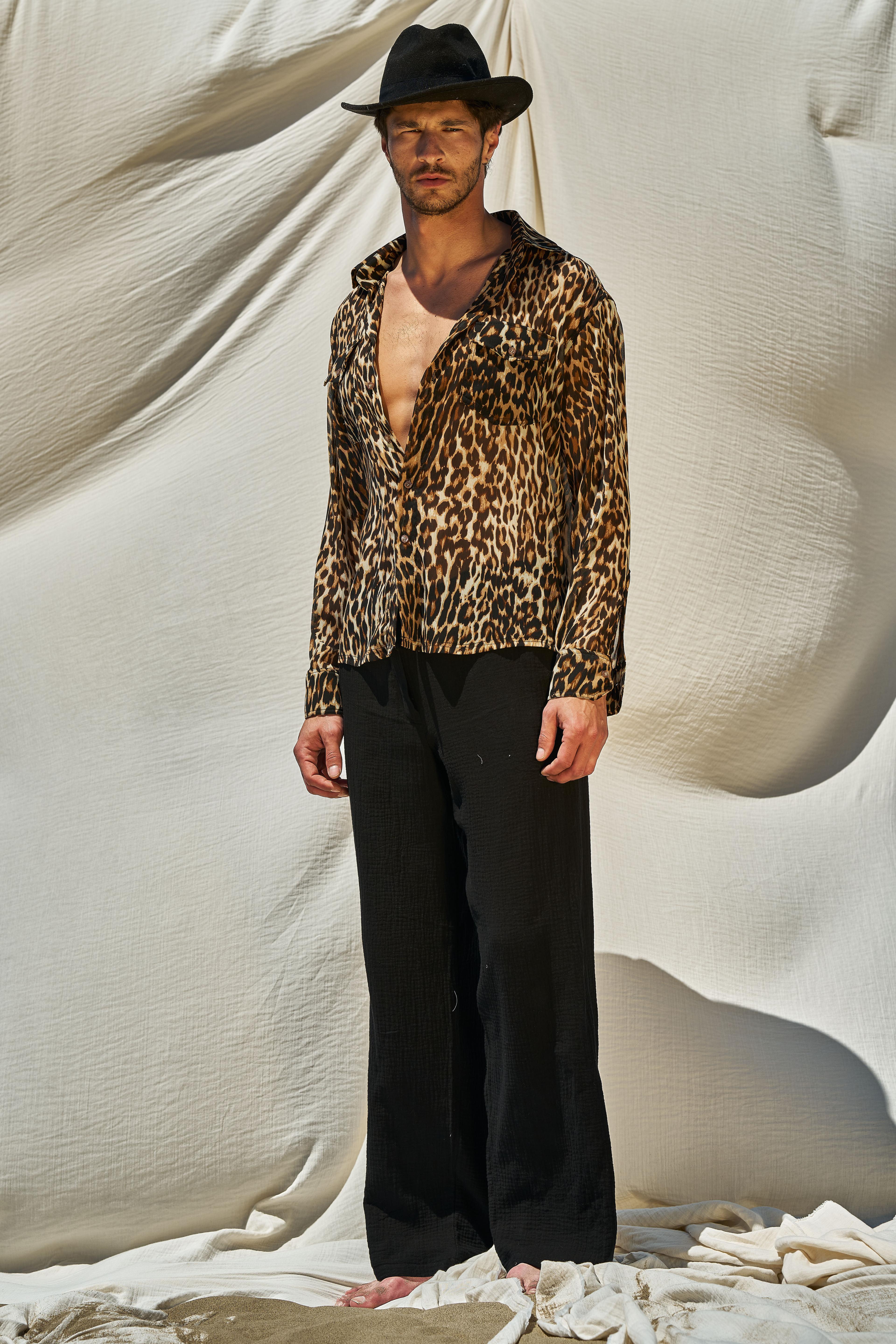 Erkek Leopar Gömlek-Keten Siyah Pantolon