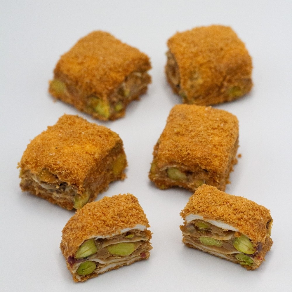 Özel Lotus Kremalı Fıstıklı Baklava Lokum