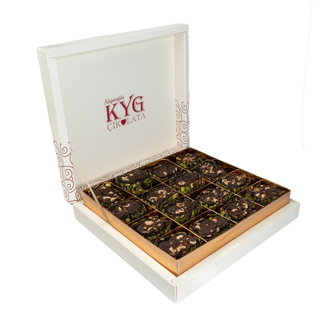 File Fıstık Kaplamalı Browni Sarma