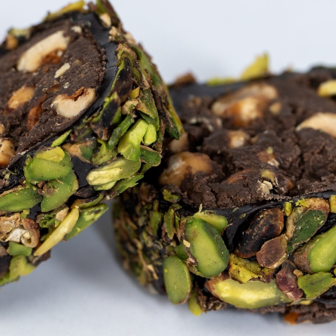 File Fıstık Kaplamalı Browni Sarma
