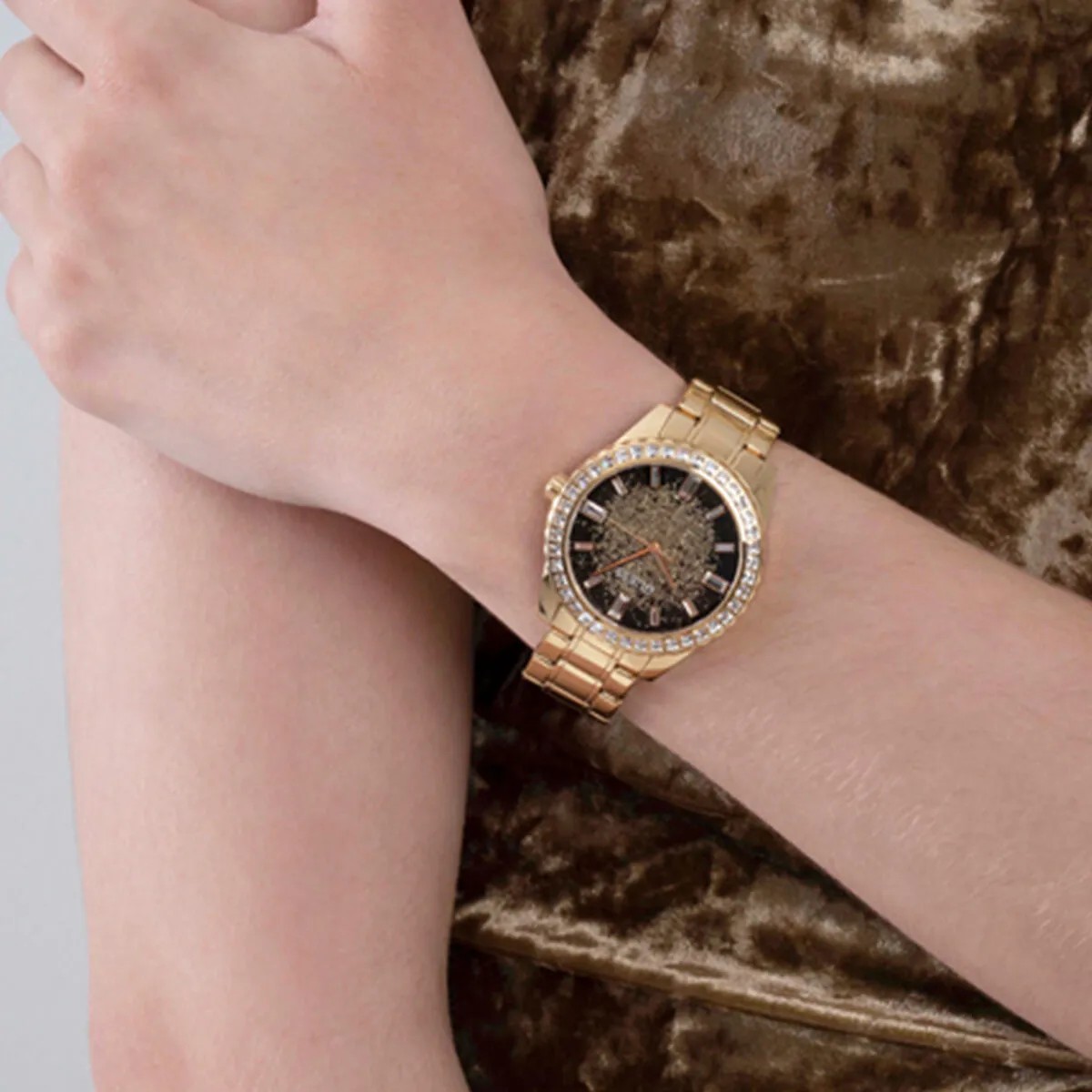 Guess GUGW0405L2 Kadın Kol Saati