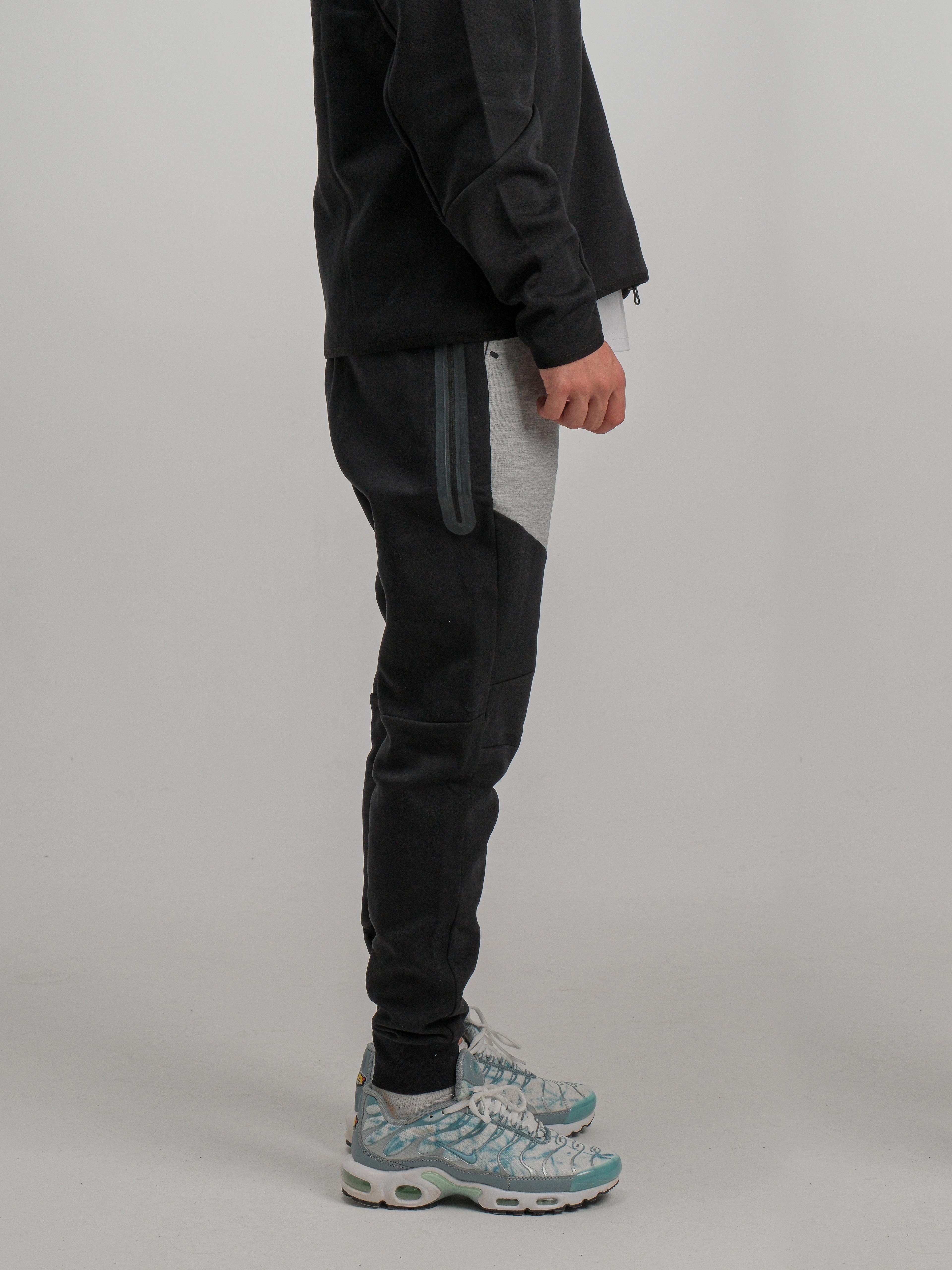 Tech Fleece 5th Gen Jogger - Siyah & Gri