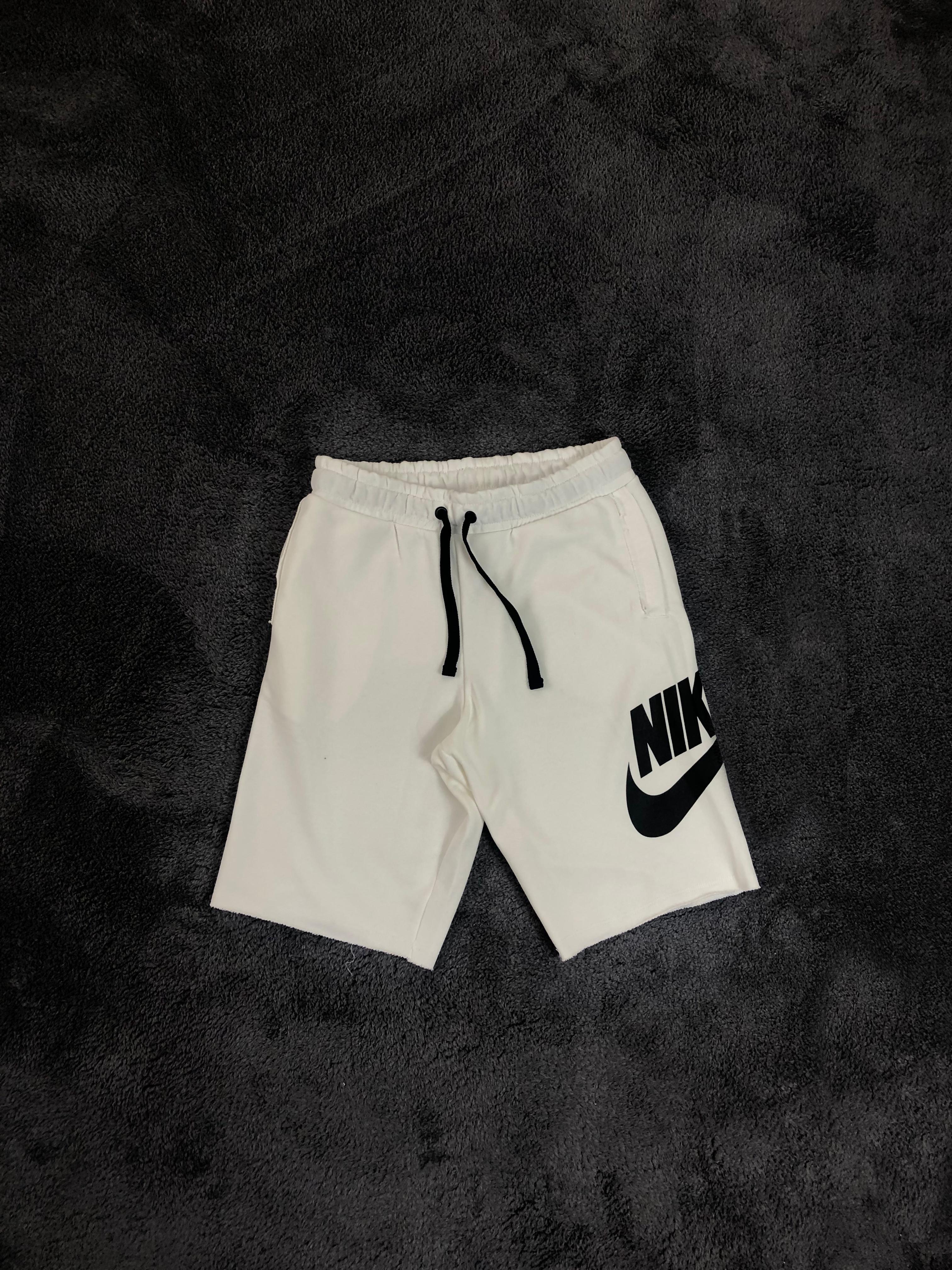 Nike Club Alumni Short - Beyaz