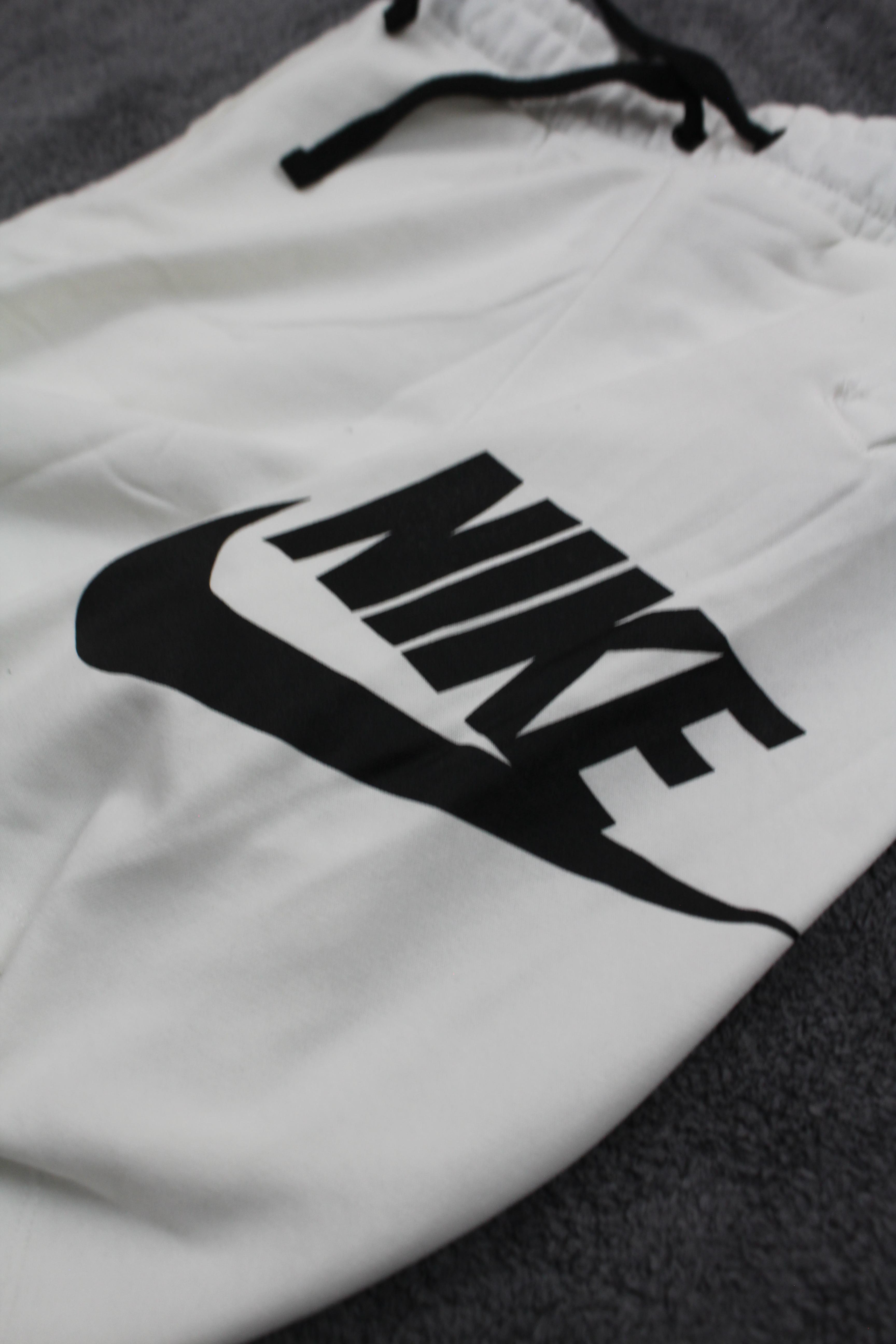 Nike Club Alumni Short - Beyaz