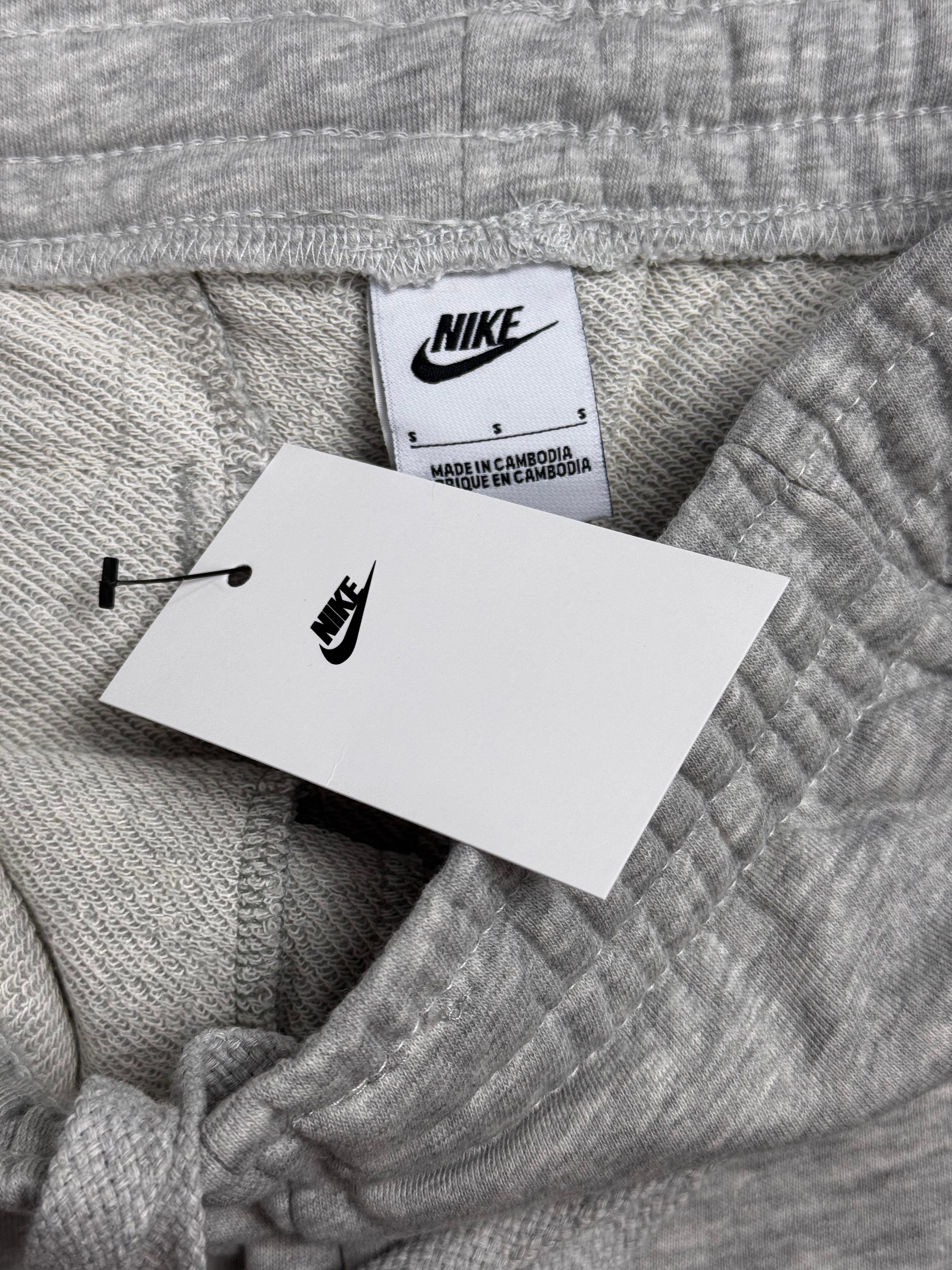Nike Big Swoosh Short - Gri