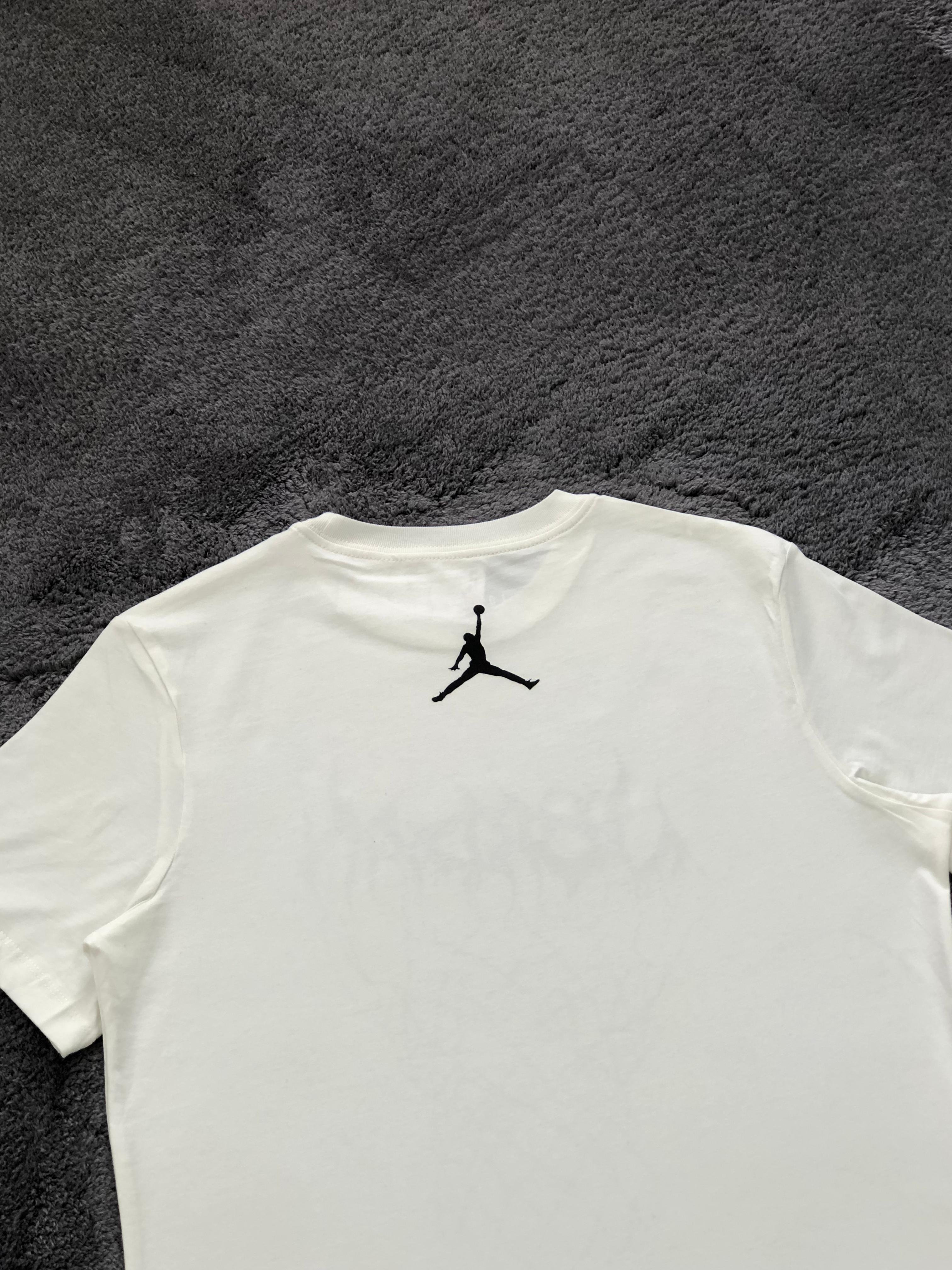 Exclusive Jordan Dri-Fit Graphics Tee - Beyaz