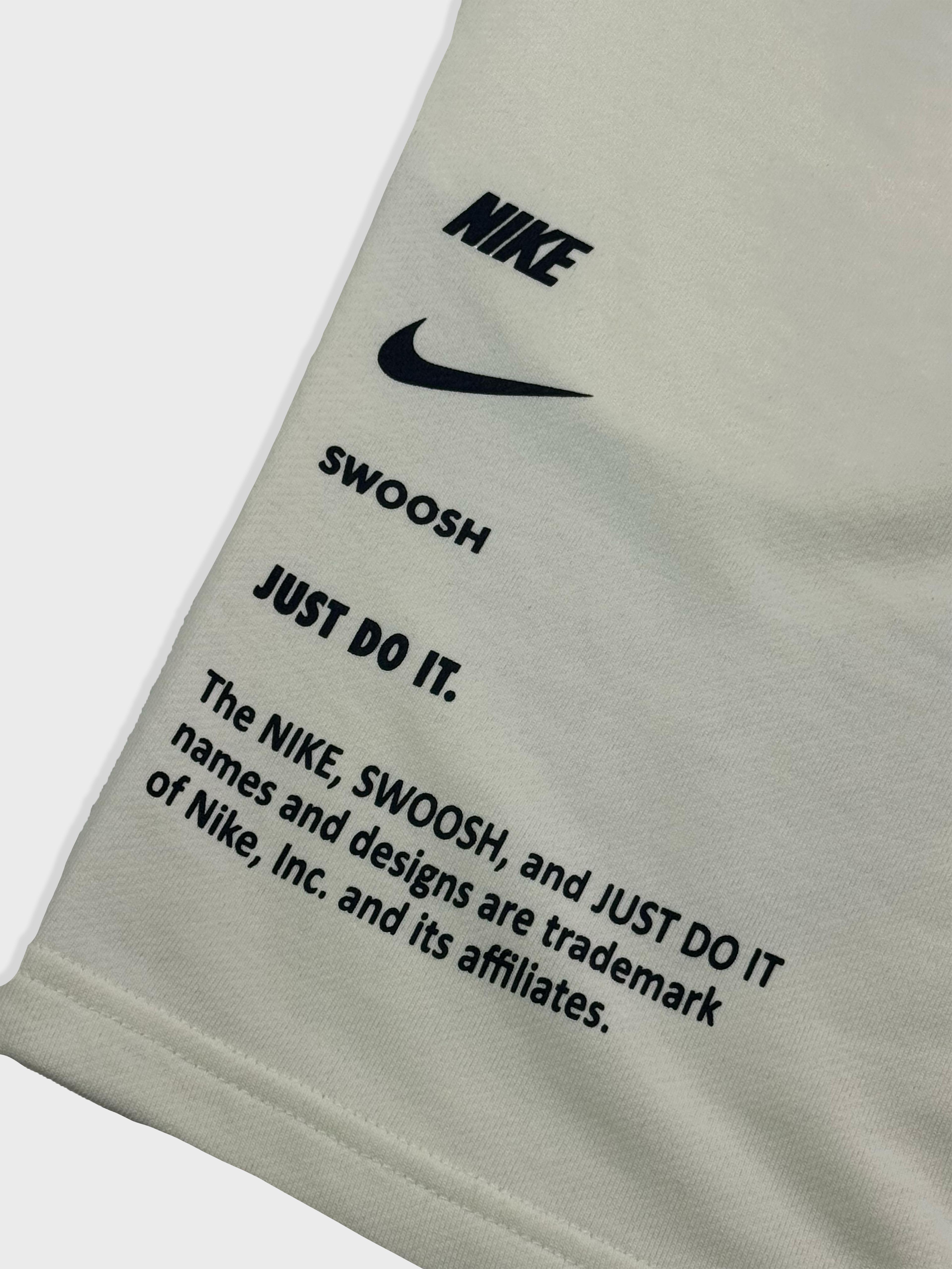 Nike Half Swoosh Short - Beyaz