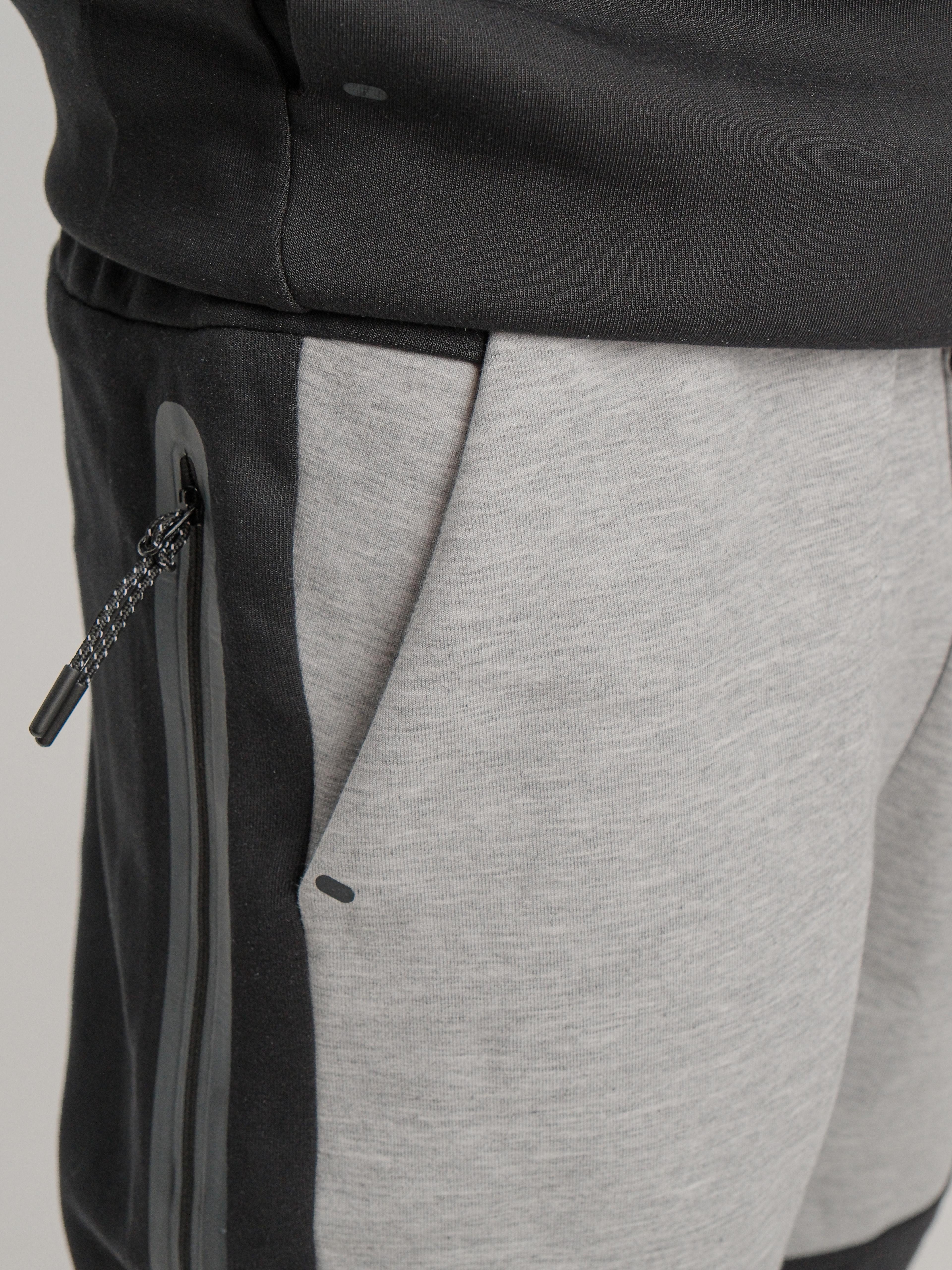 Tech Fleece 5th Gen Jogger - Siyah & Gri