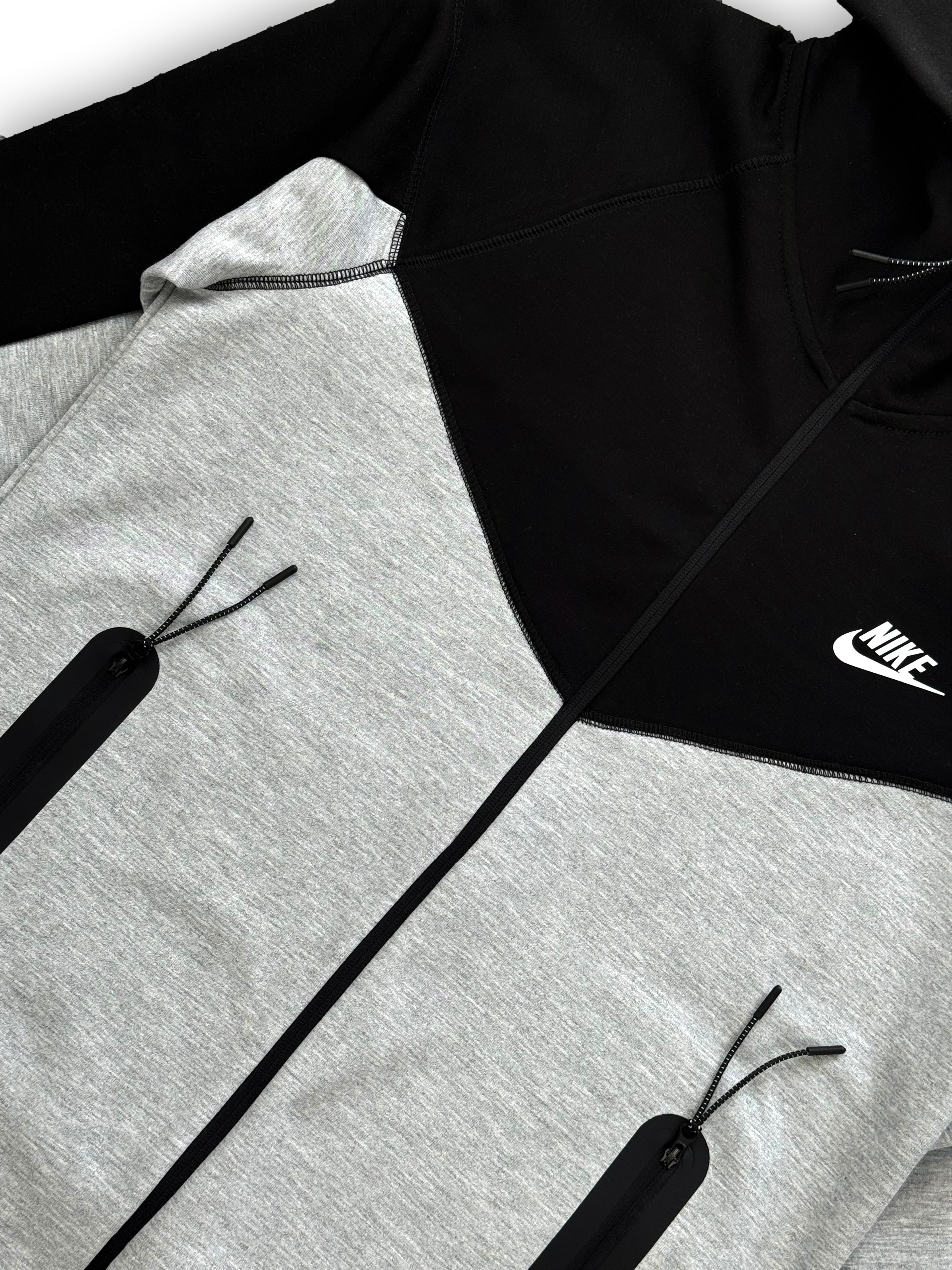 Yeni Tech Fleece Windrunner Hoodie - Siyah & Gri