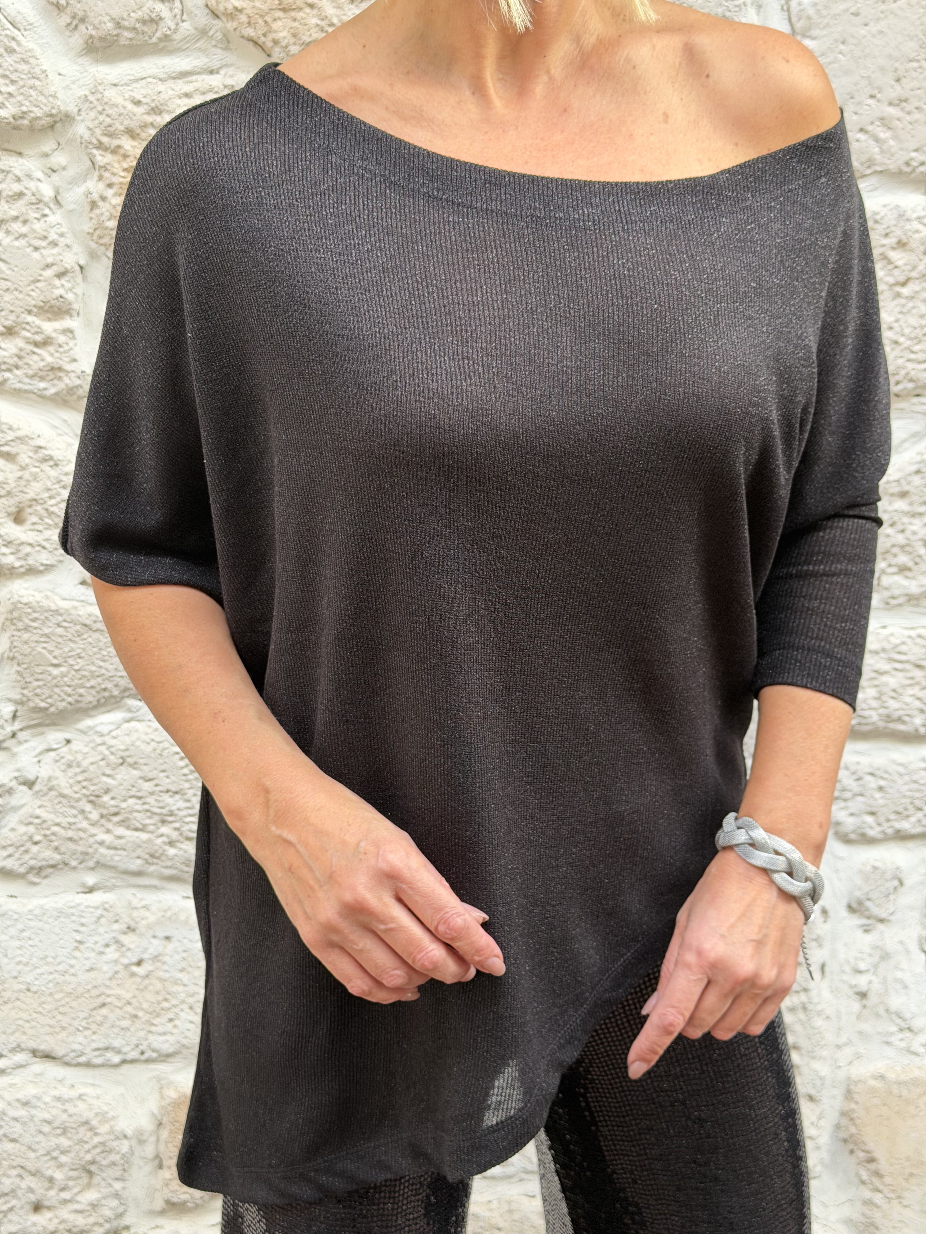 Nuit Uzun Kollu Bluz