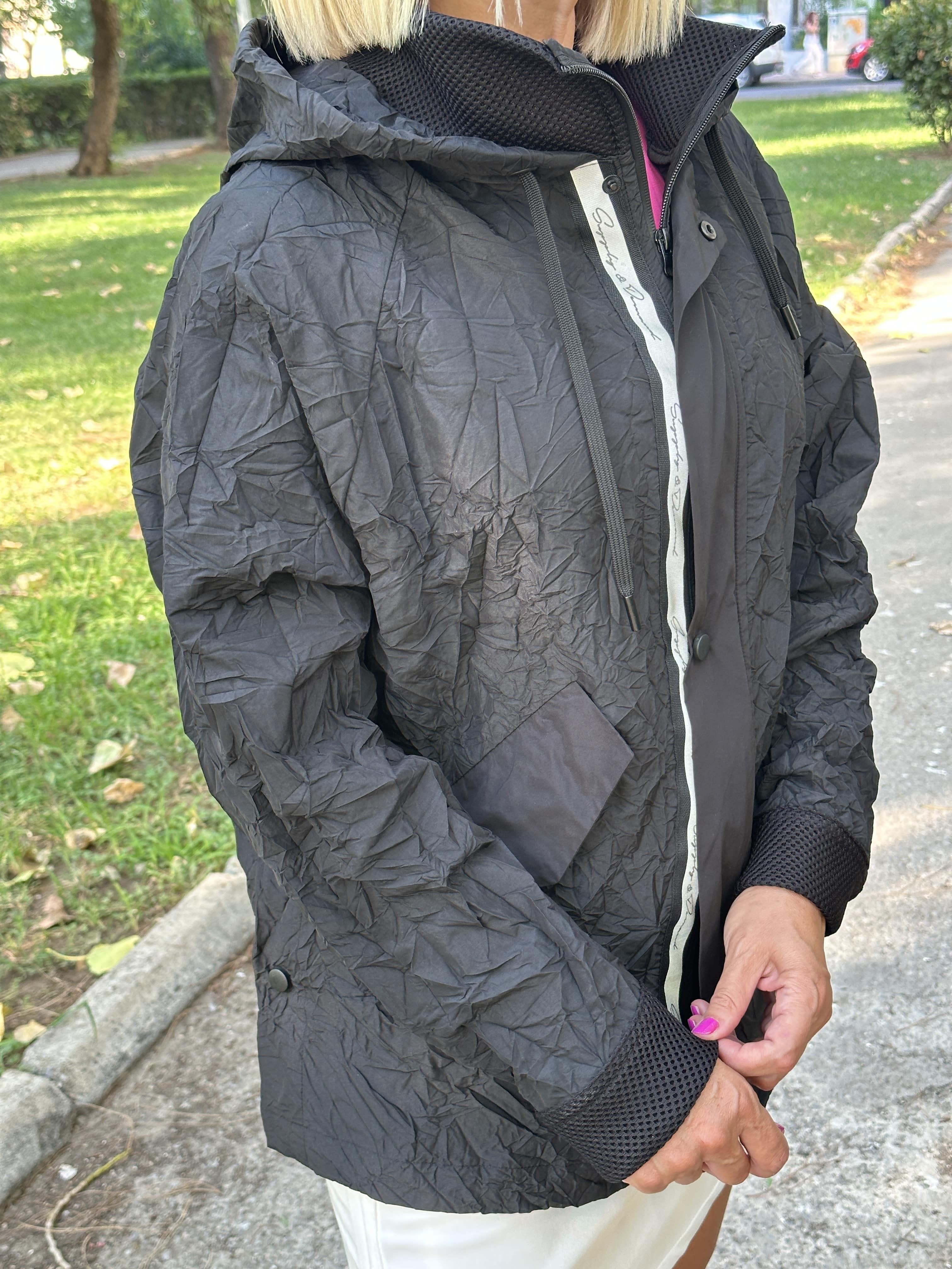 Siyah Paraşüt Kumaş Mont
