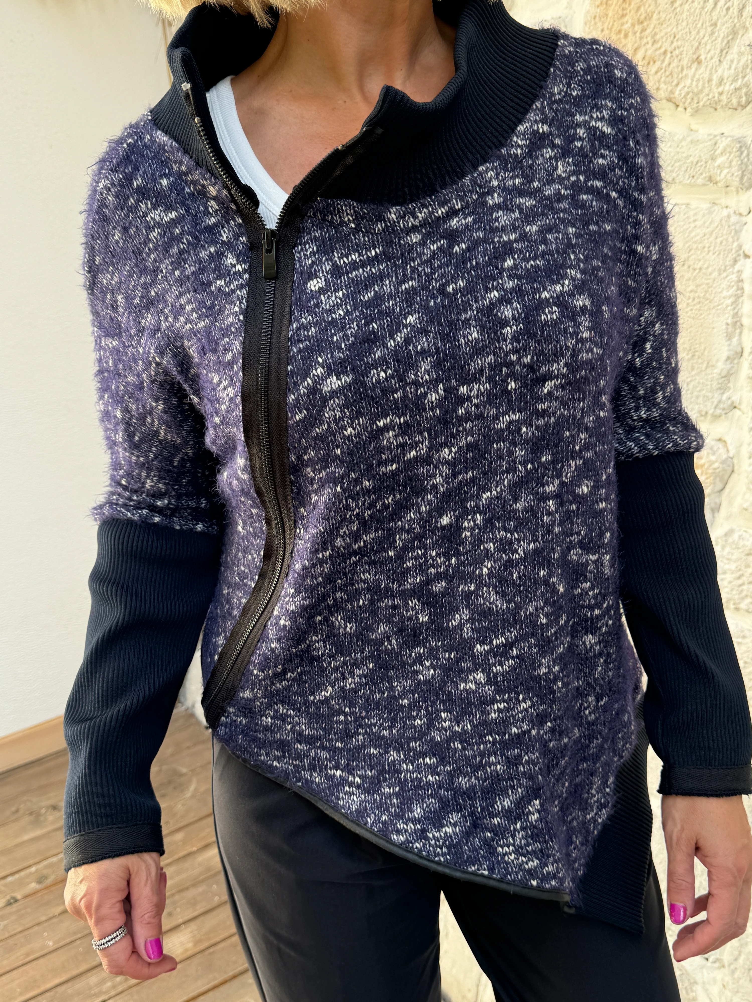 Kırçıllı Triko Asimetrik Tasarım Ceket