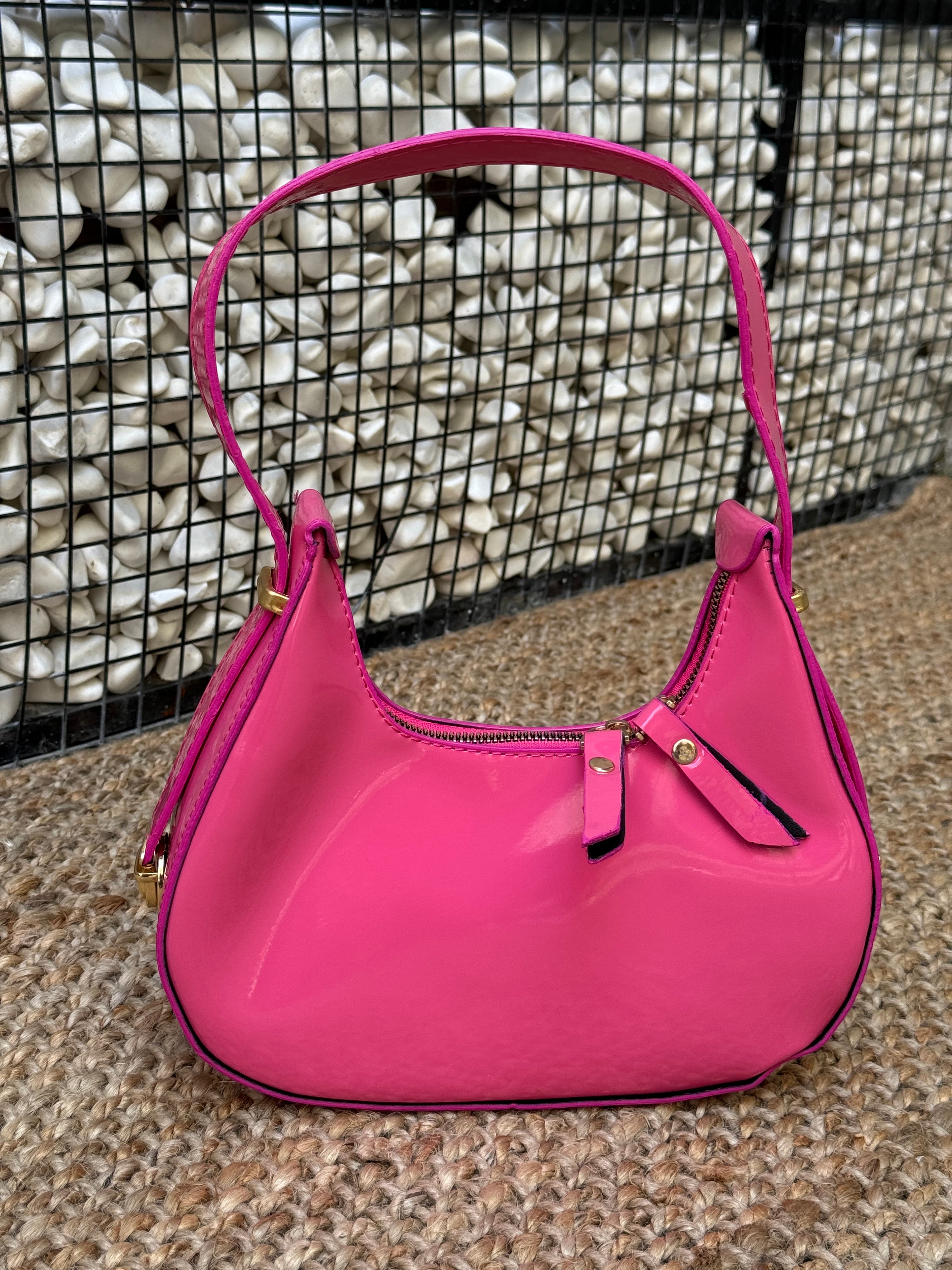 PEMBE
