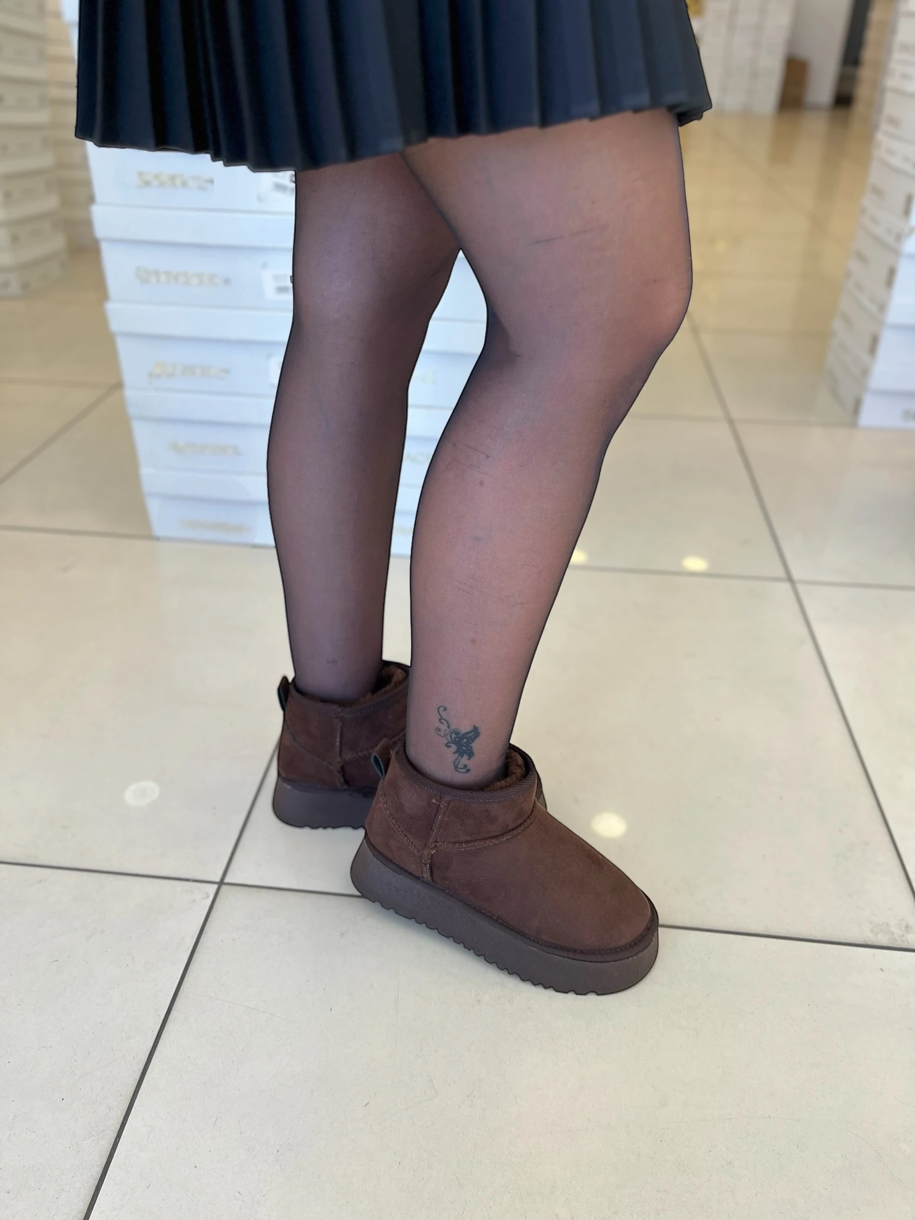 Kahve Süet İçi Kürklü Kadın Mini Bot