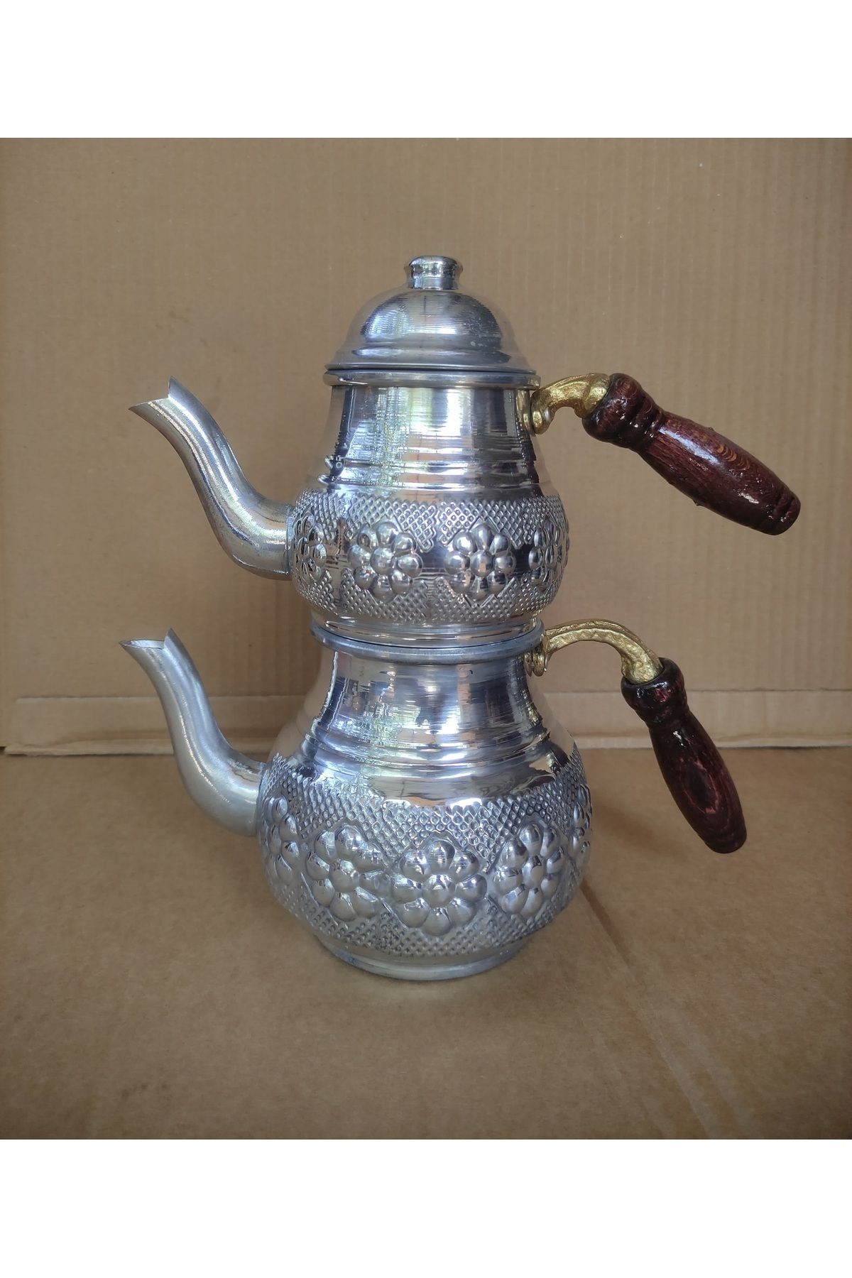 Alüminyum desenli küçük çaydanlık