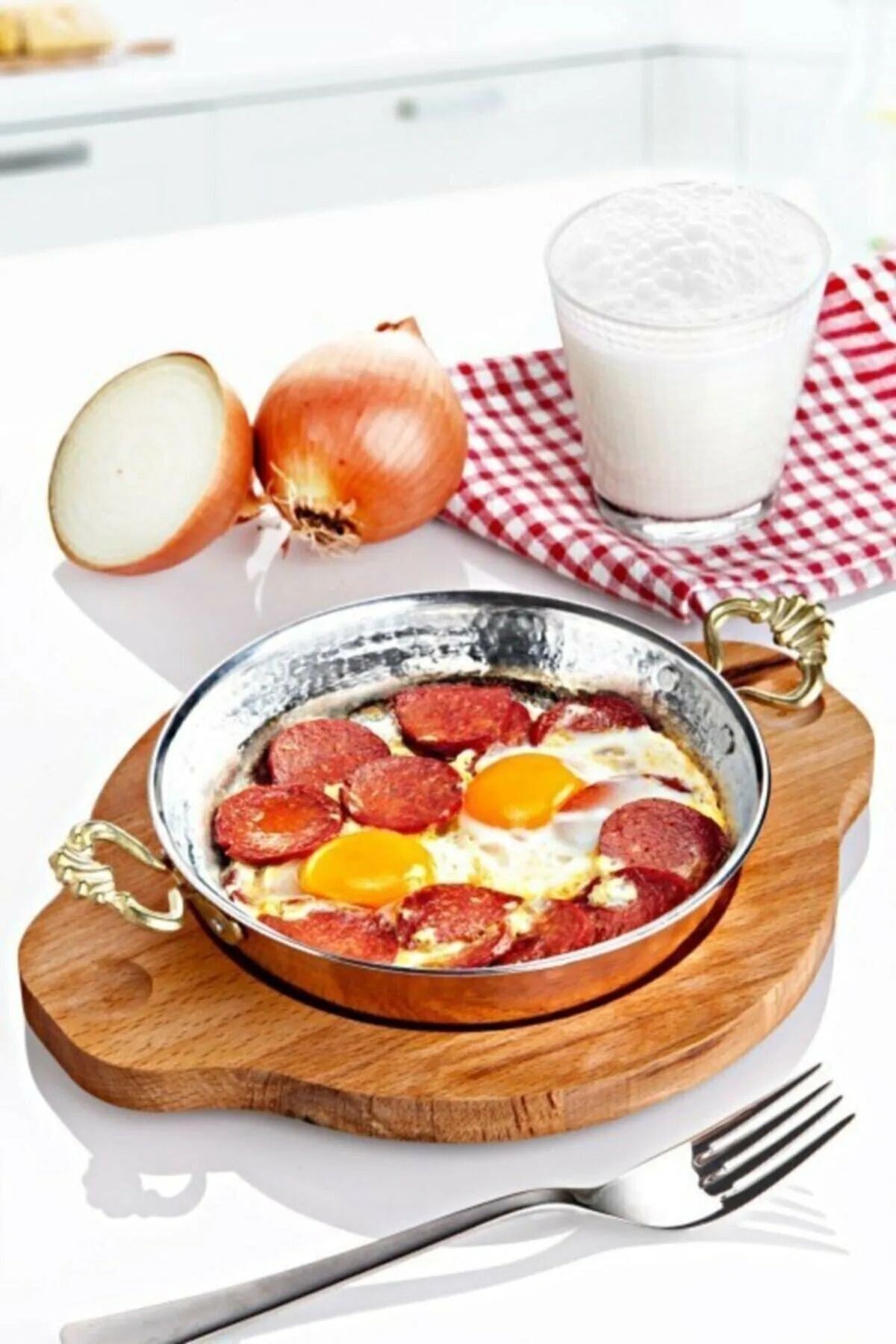 Bakır Çekiç Dövme Kalın Yumurta Tavası & Sahanı 22 cm