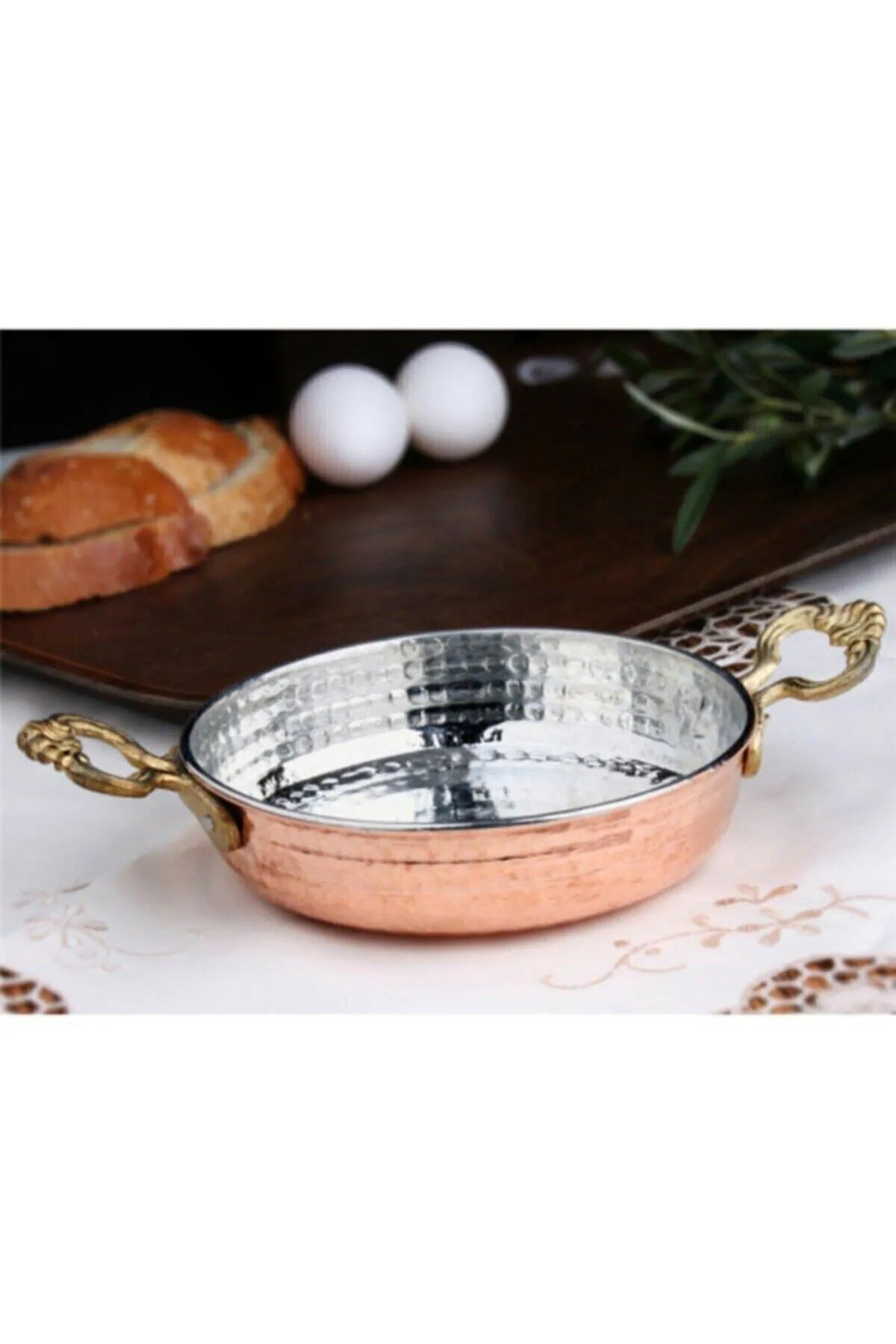 Bakır Çekiç Dövme Kalın Yumurta Tavası & Sahanı 22 cm