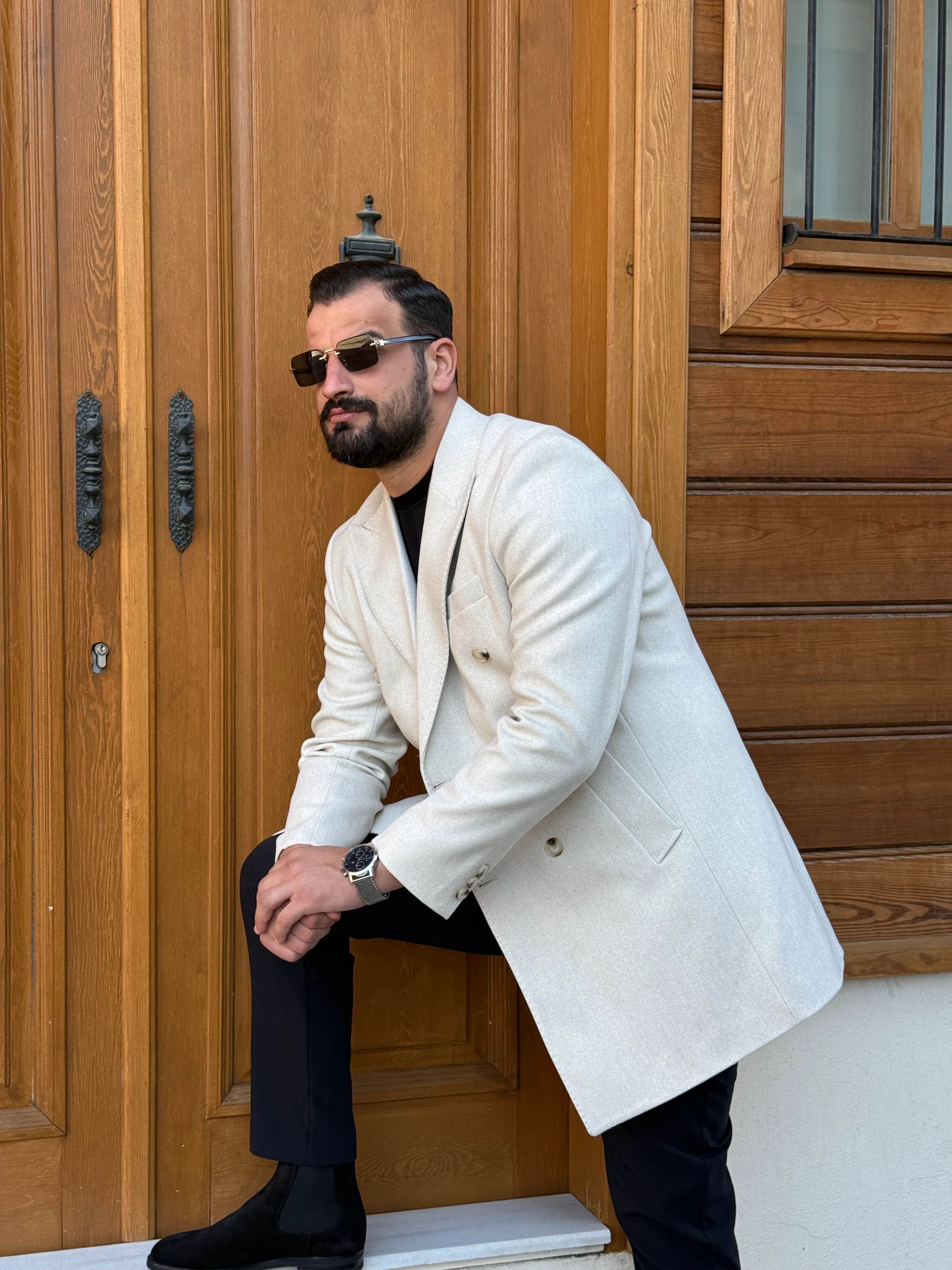 BEJ RENK KRUVAZE KAŞE KABAN