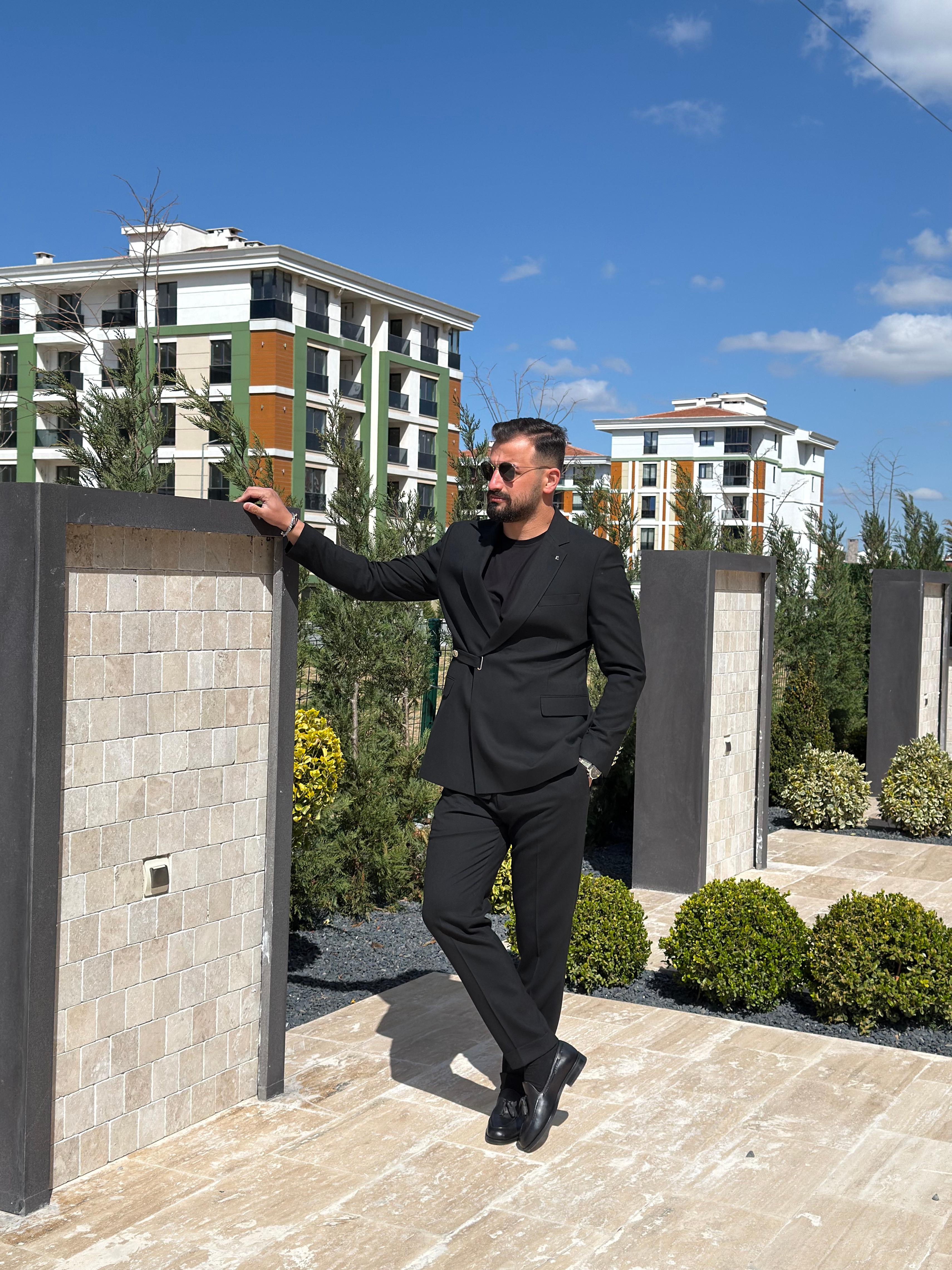 YANDAN BAĞLAMA DETAYLI TAKIM ELBİSE