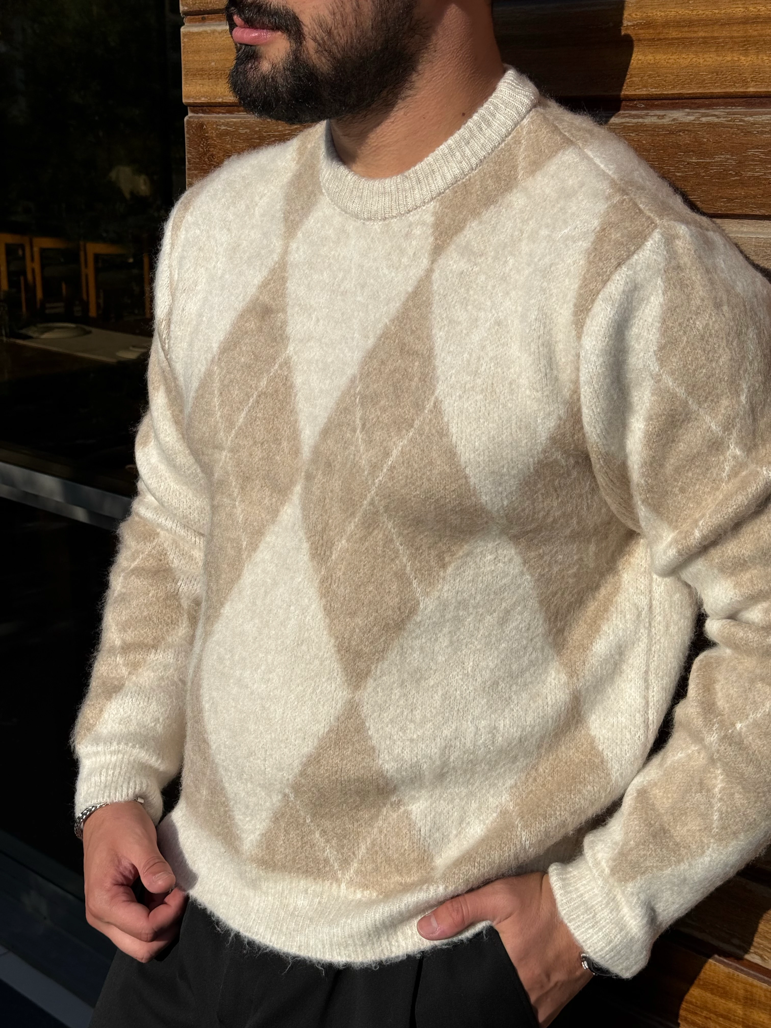 BAKLAVA DESEN KREM KAZAK