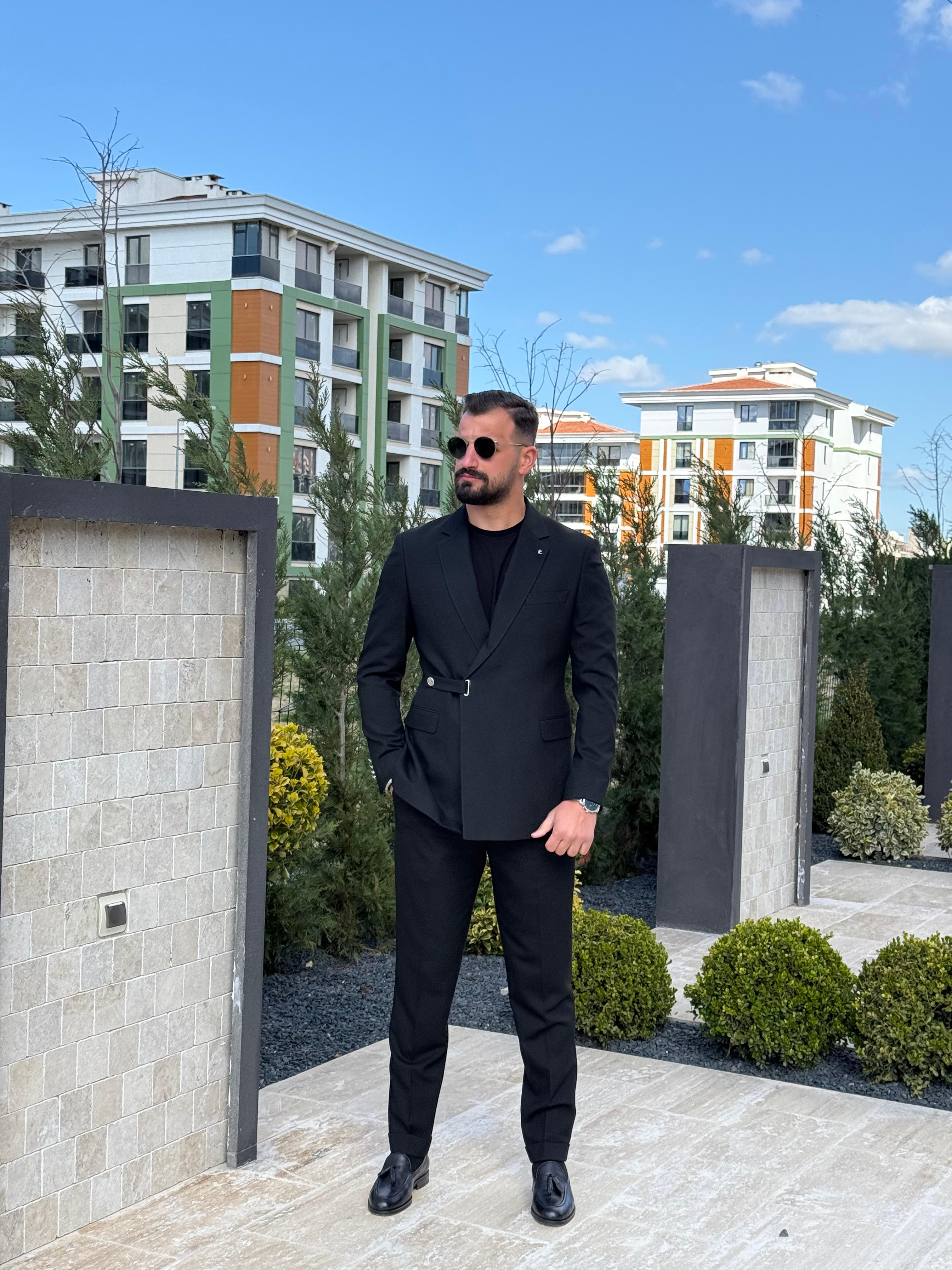YANDAN BAĞLAMA DETAYLI TAKIM ELBİSE