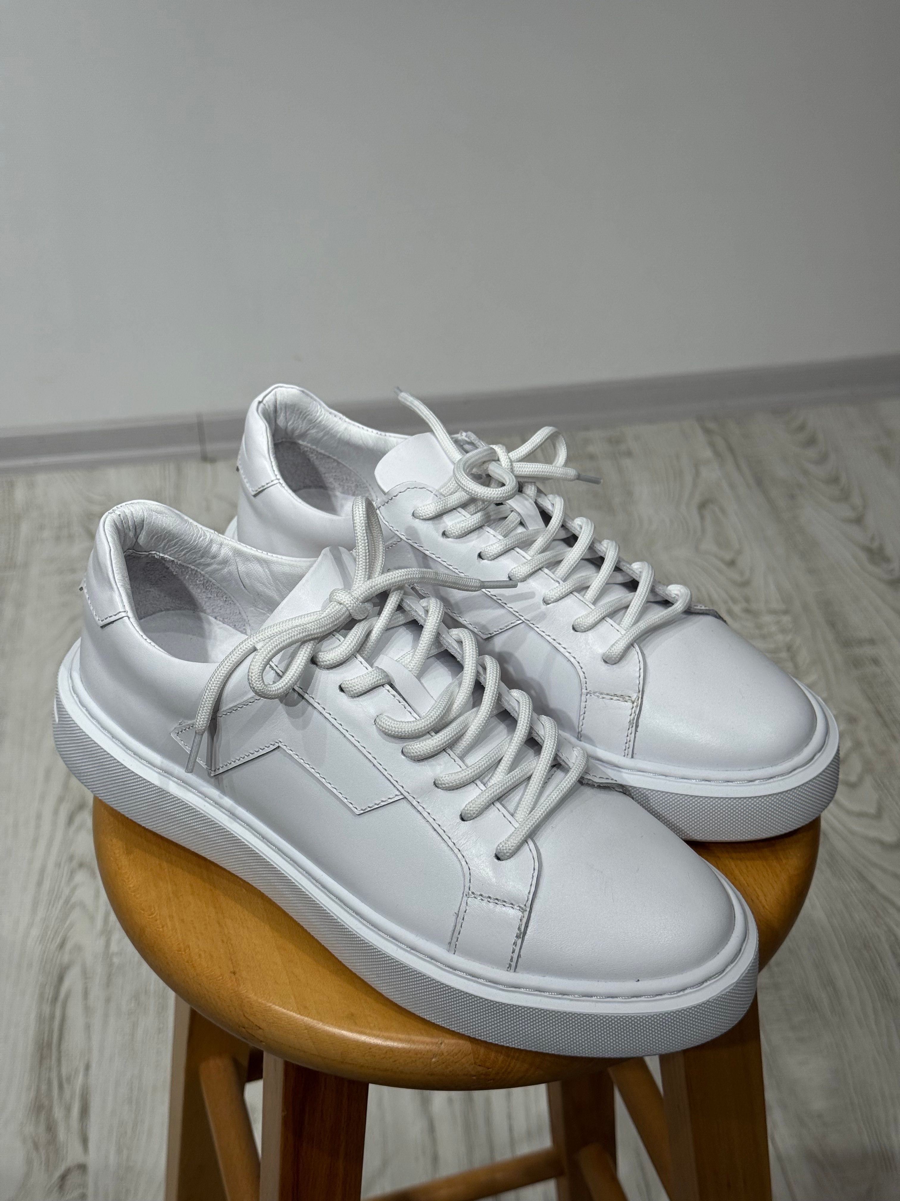 BEYAZ CASUAL SNEAKER
