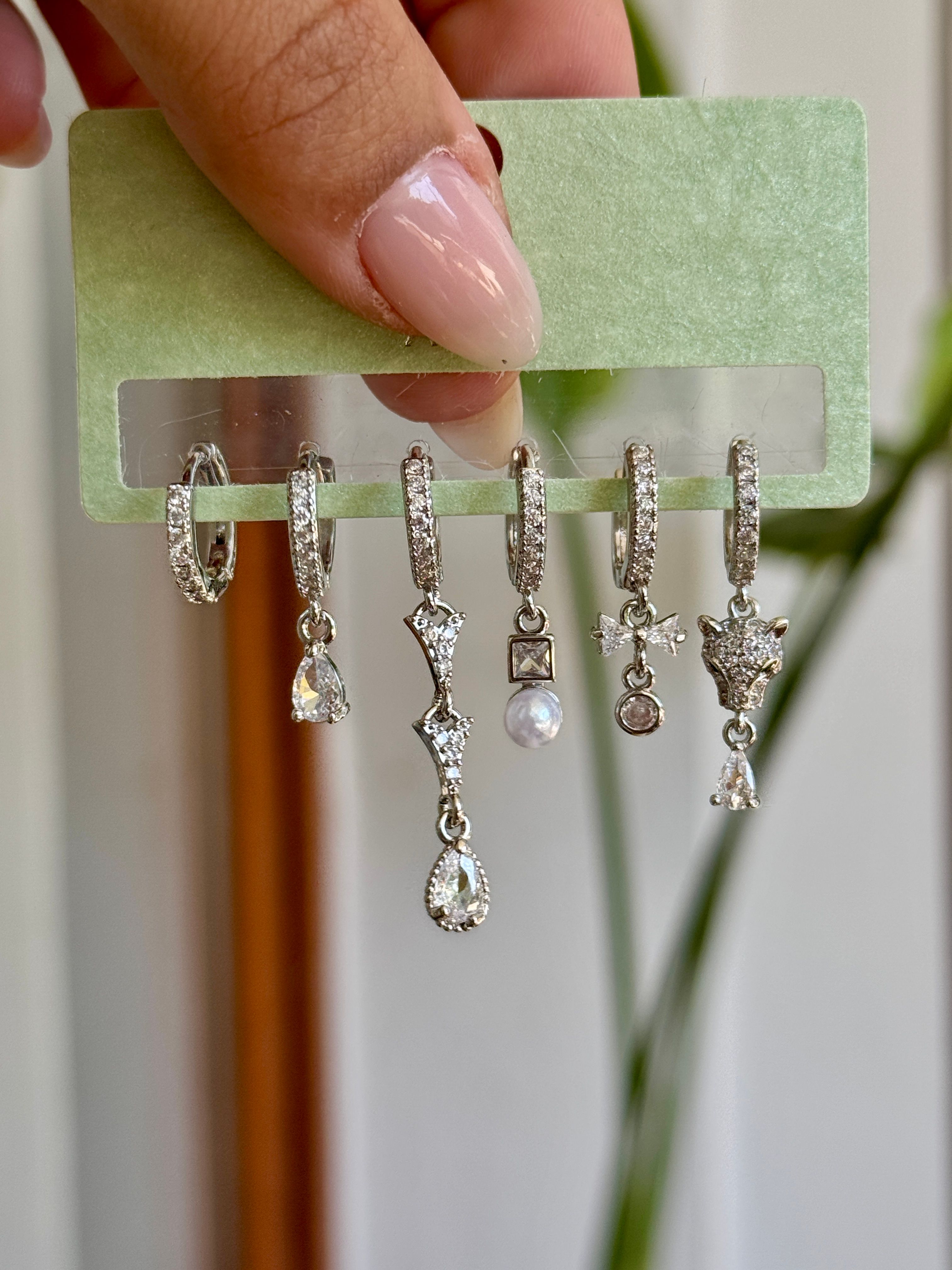 Altılı pırıltı set küpe