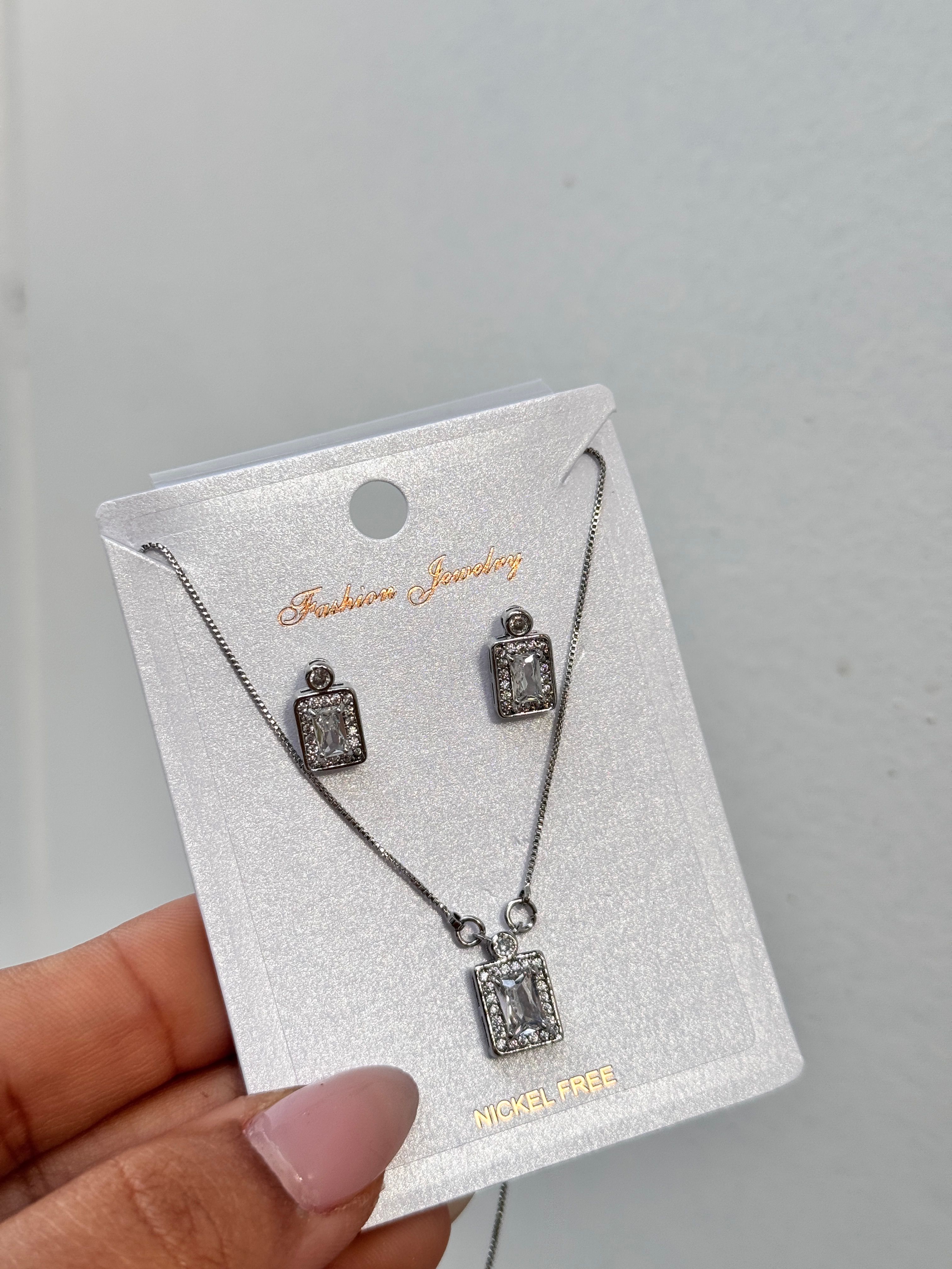Baget kolye-küpe set