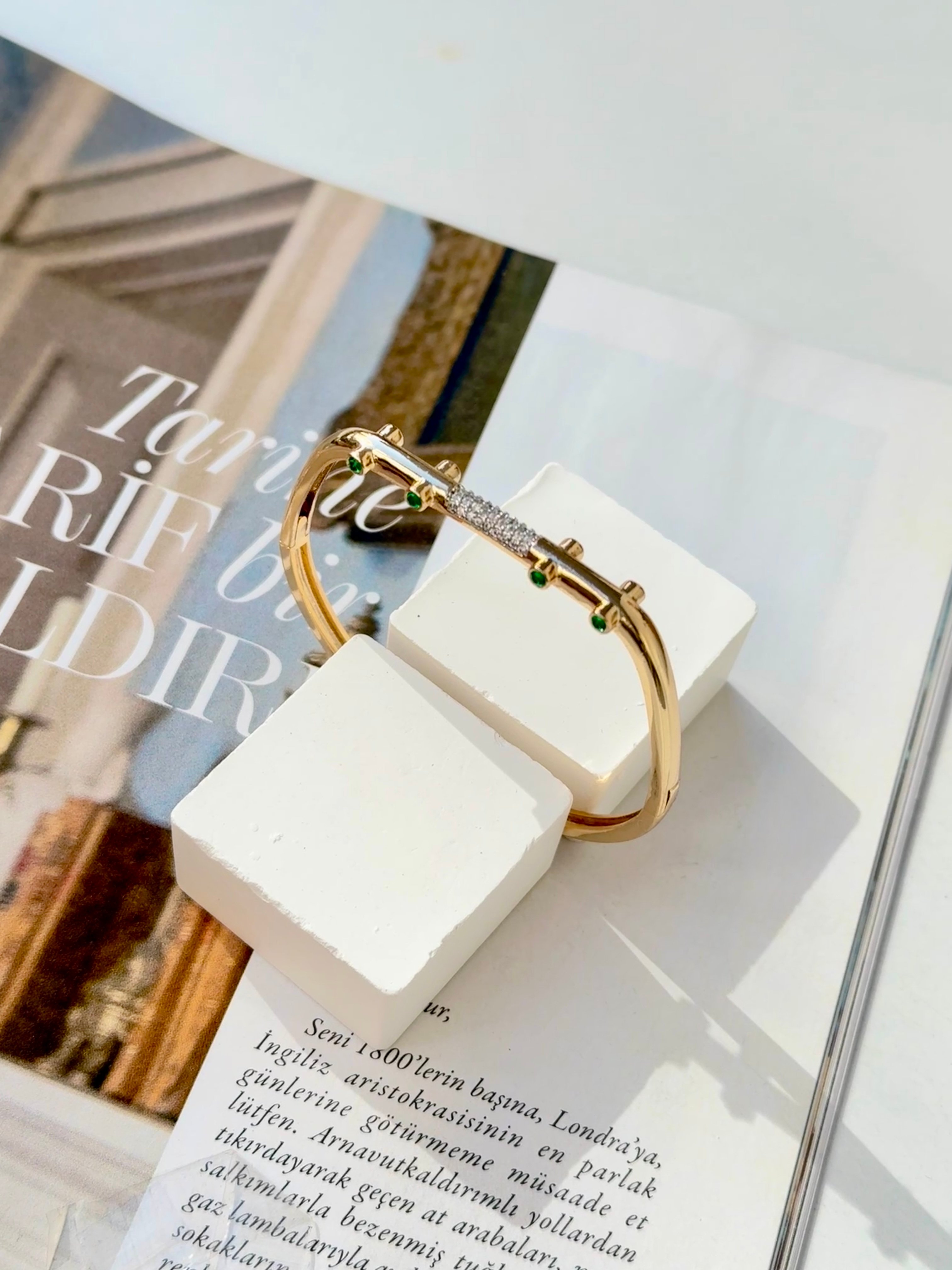 Nyx Cuff kelepçe