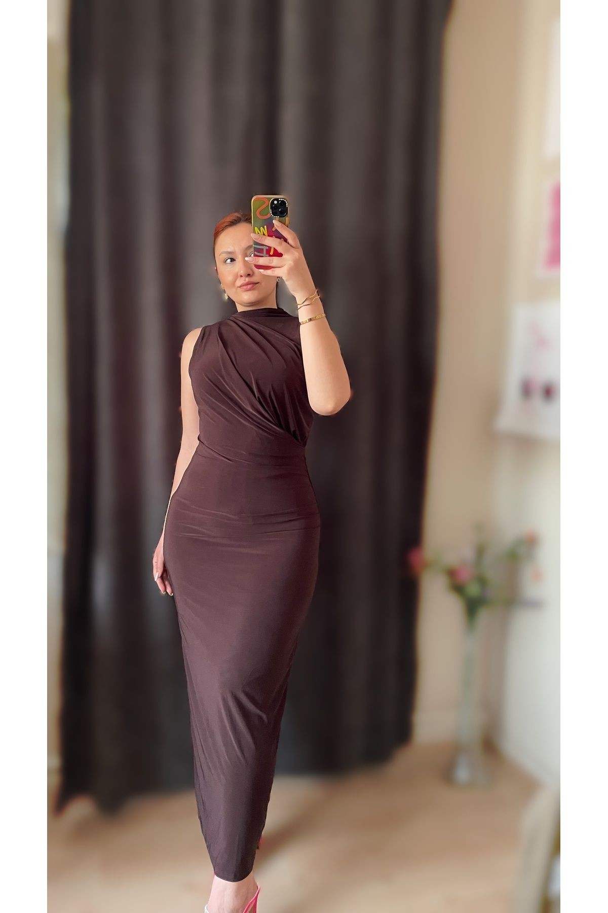 Drape Yaka Yırtmaçlı Astarlı Elbise