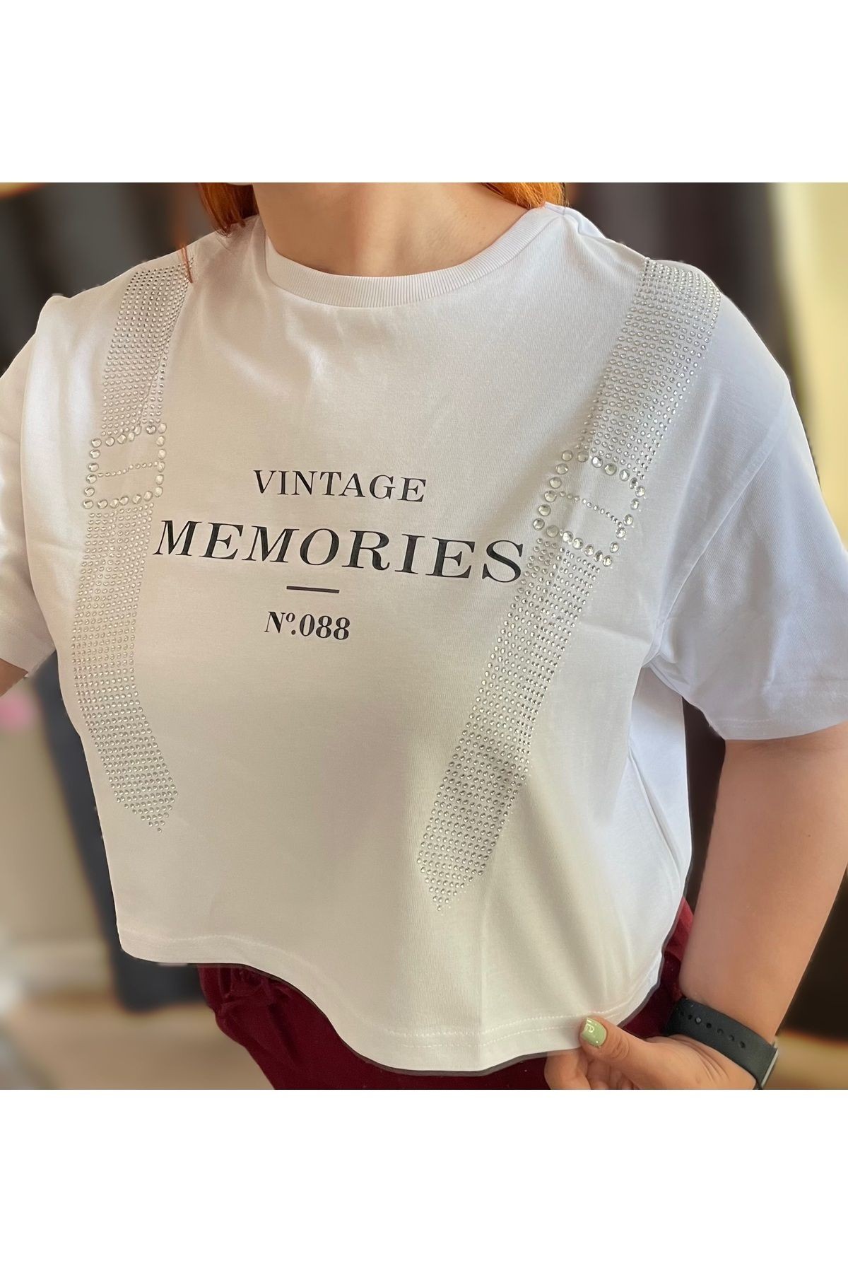 Taş işlemeli baskılı tshirt