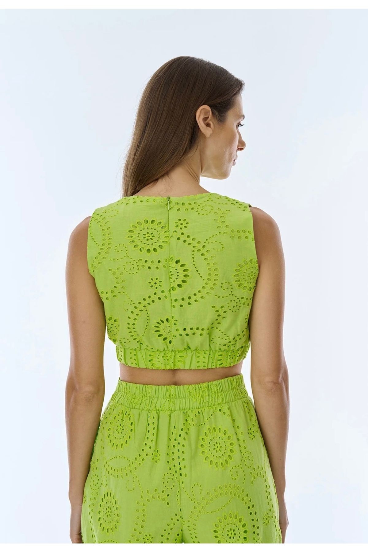 Fistolu Fıstık Yeşili Crop