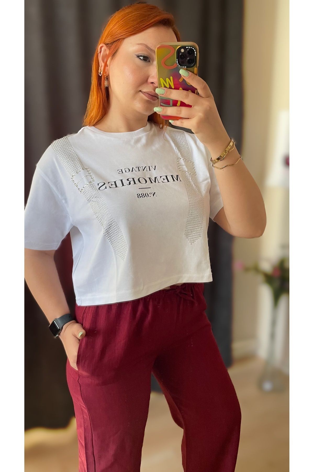 Taş işlemeli baskılı tshirt