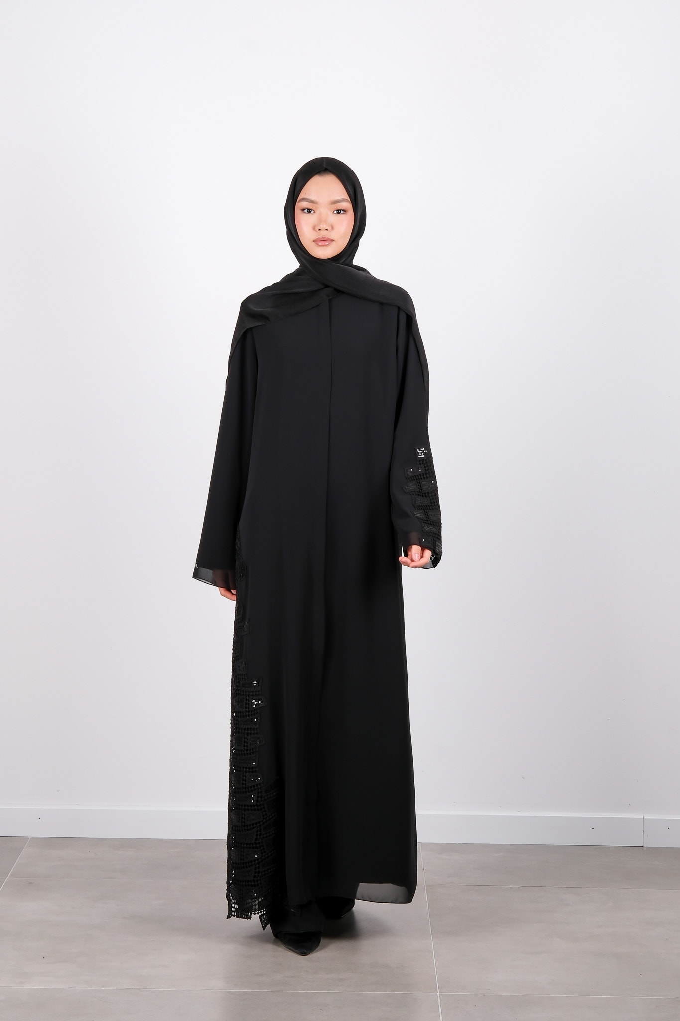 25514 NCL FERACE - Black