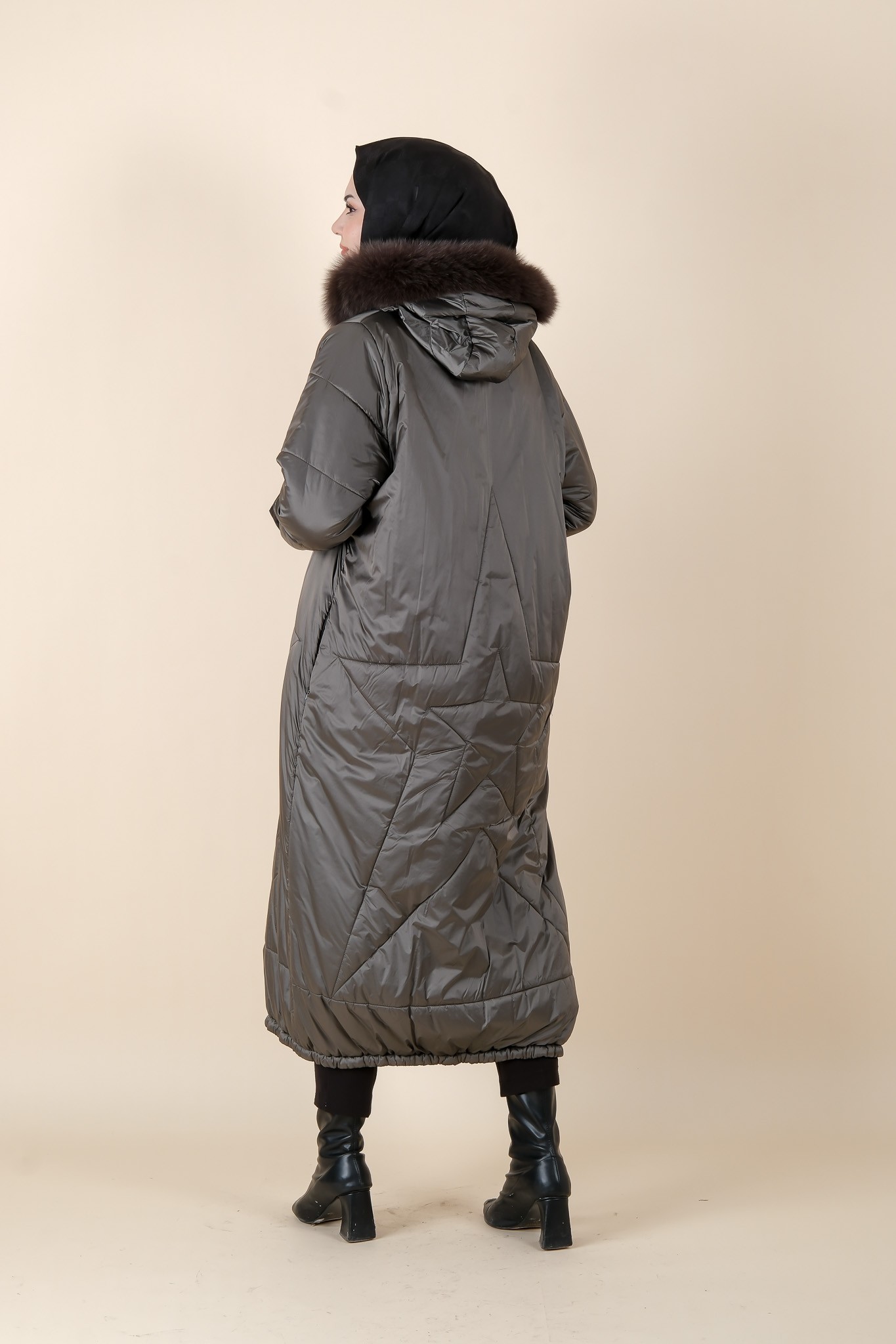 22559 NCL PARKA