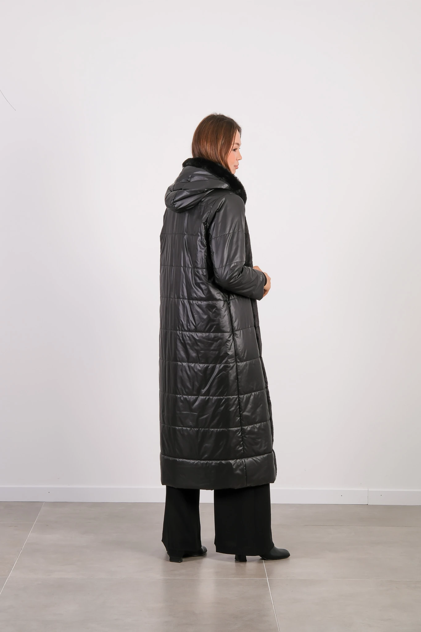 25628 NCL PARKA