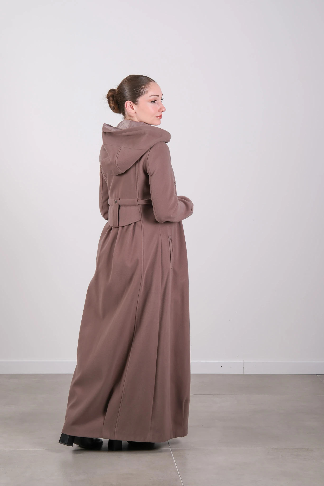 W-23-886 MASSİMO DONNA KABAN