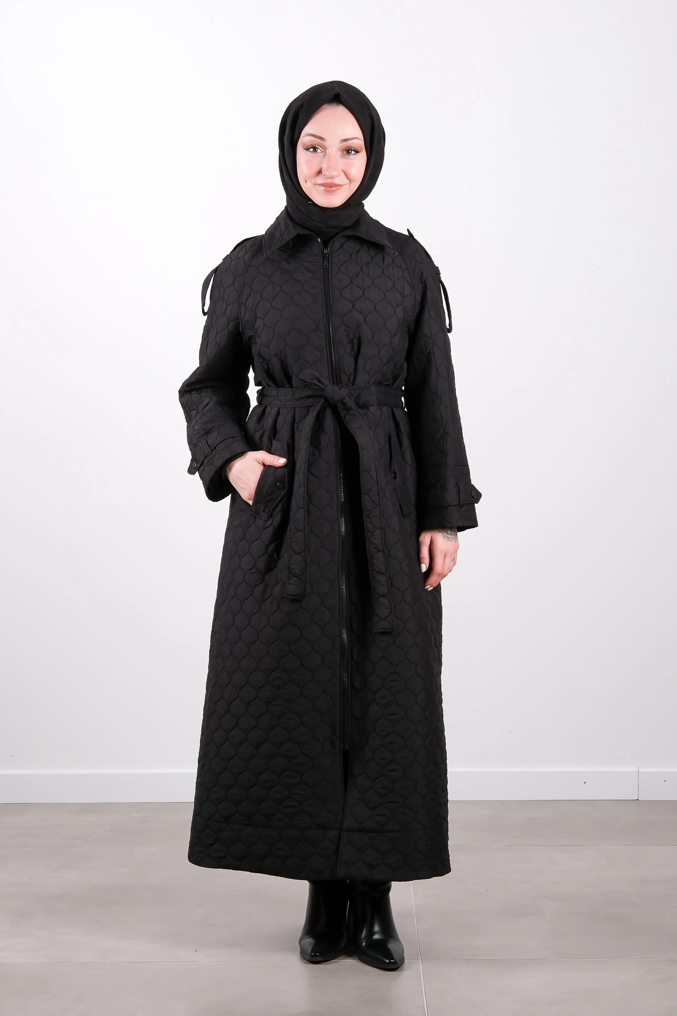 W-26-863 MASSİMO DONNA KAP - Siyah